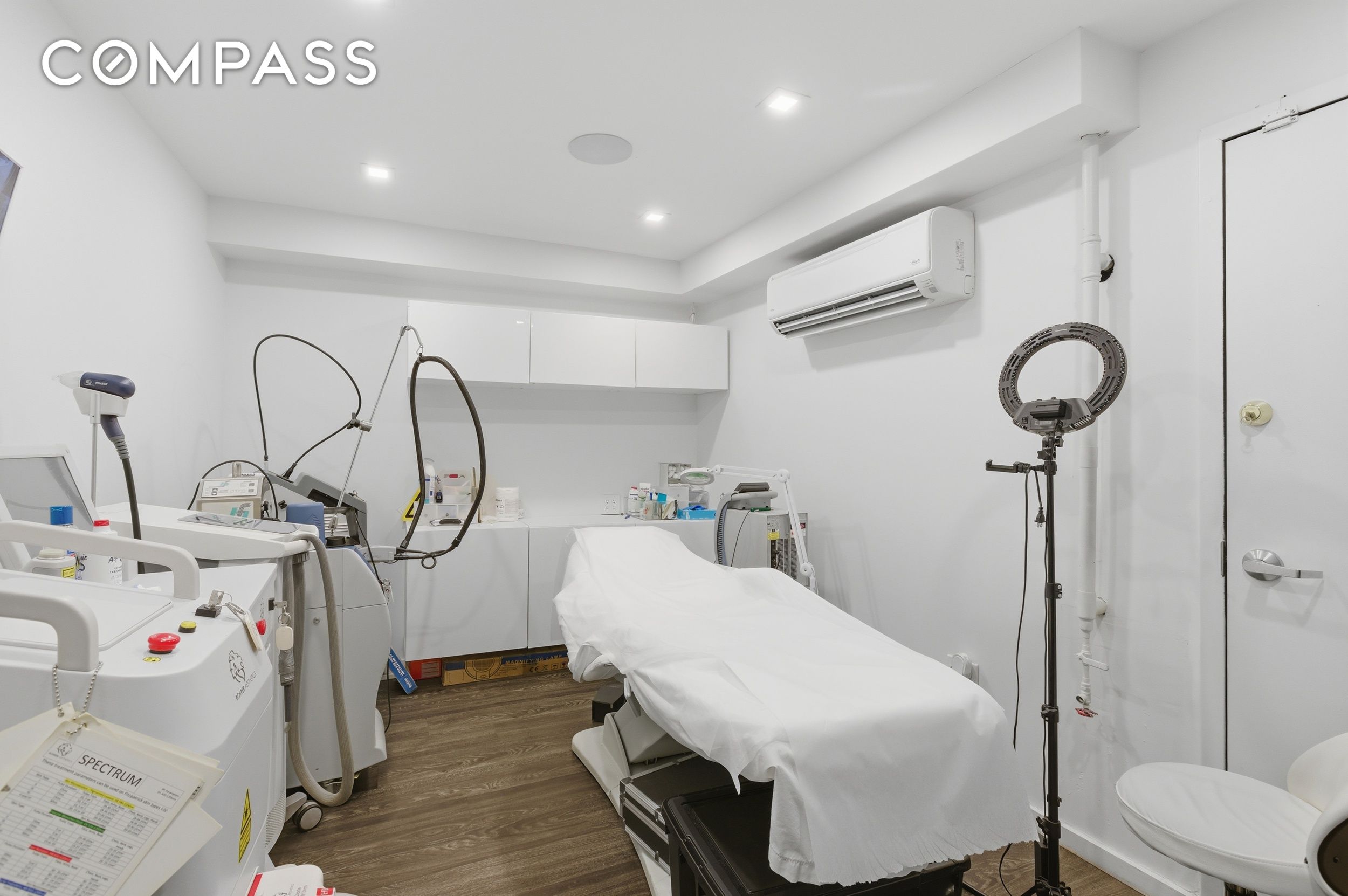 #8 photo, Brooklyn, Williamsburg , NY 11211