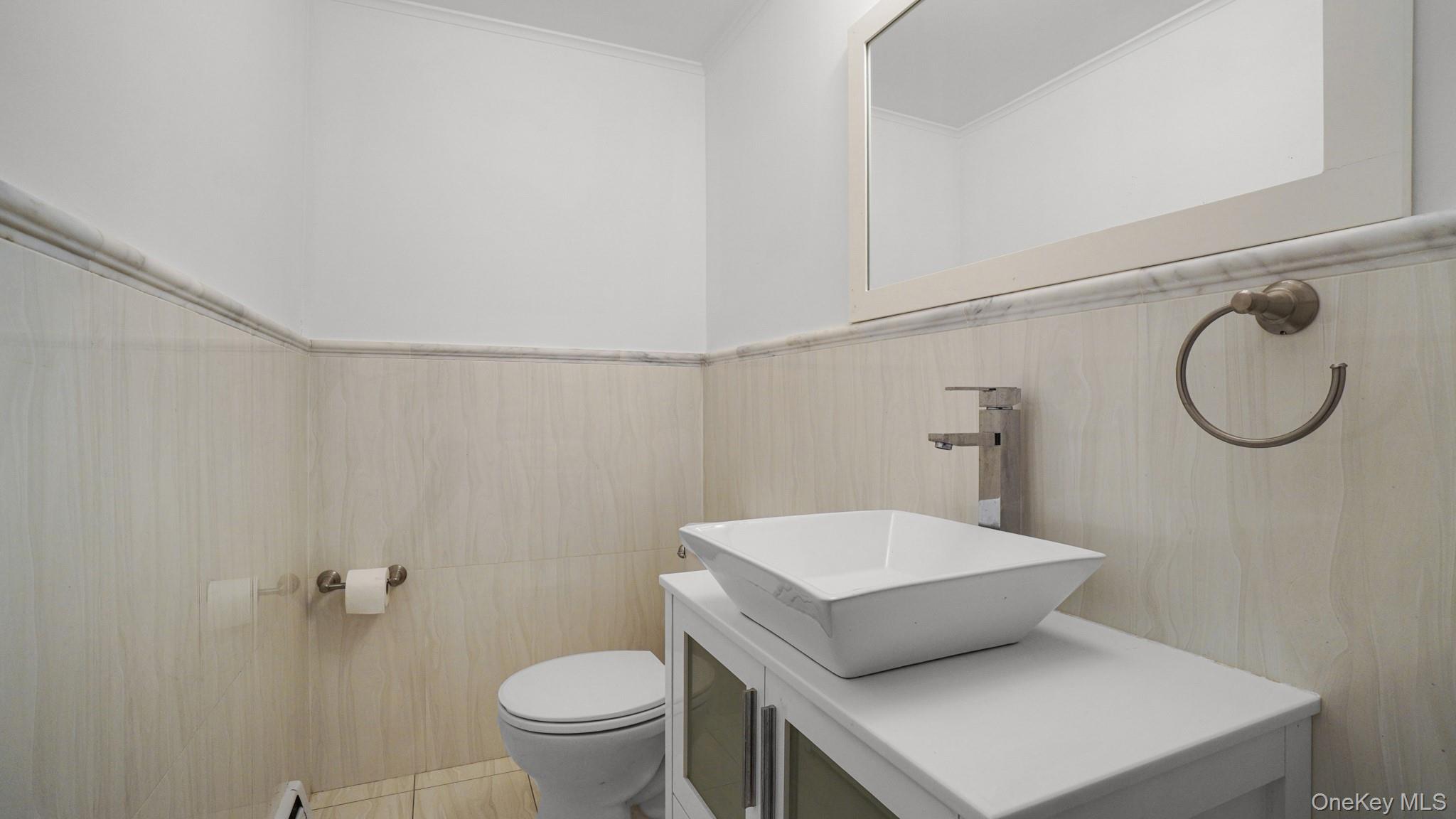 #15 photo, 22 Marshall Lane, वेस्टबरी Westbury , NY 11590