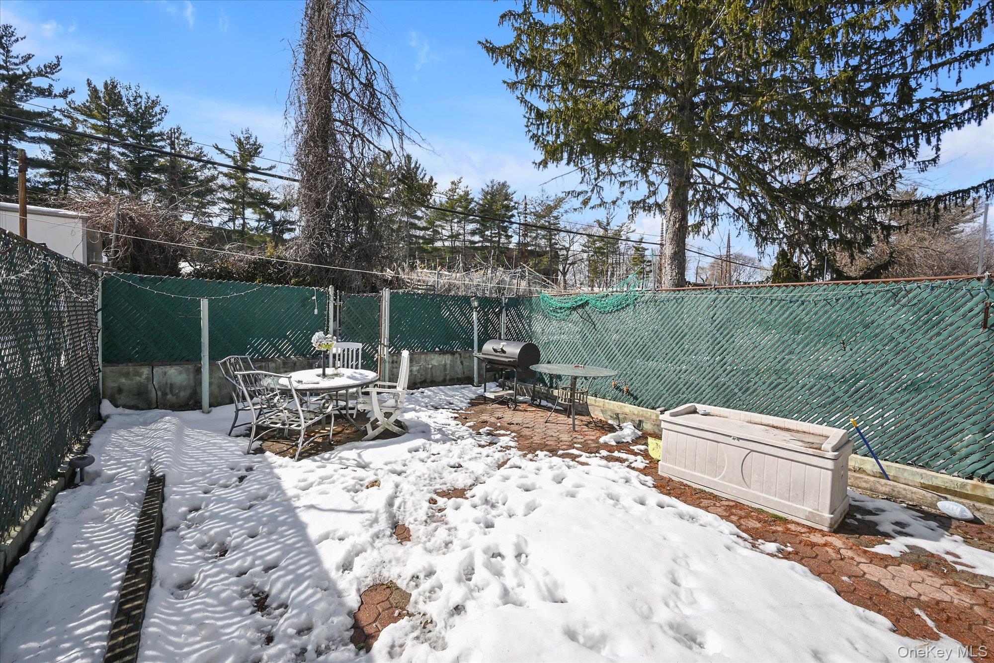 #18 photo, 77-06 Kneeland Avenue, Elmhurst , NY 11373