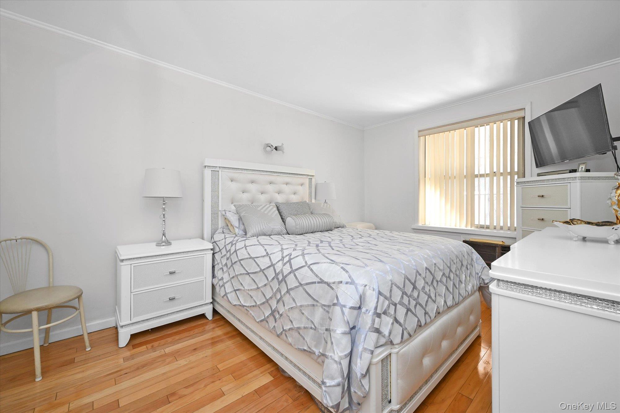 #9 photo, 77-06 Kneeland Avenue, Elmhurst , NY 11373