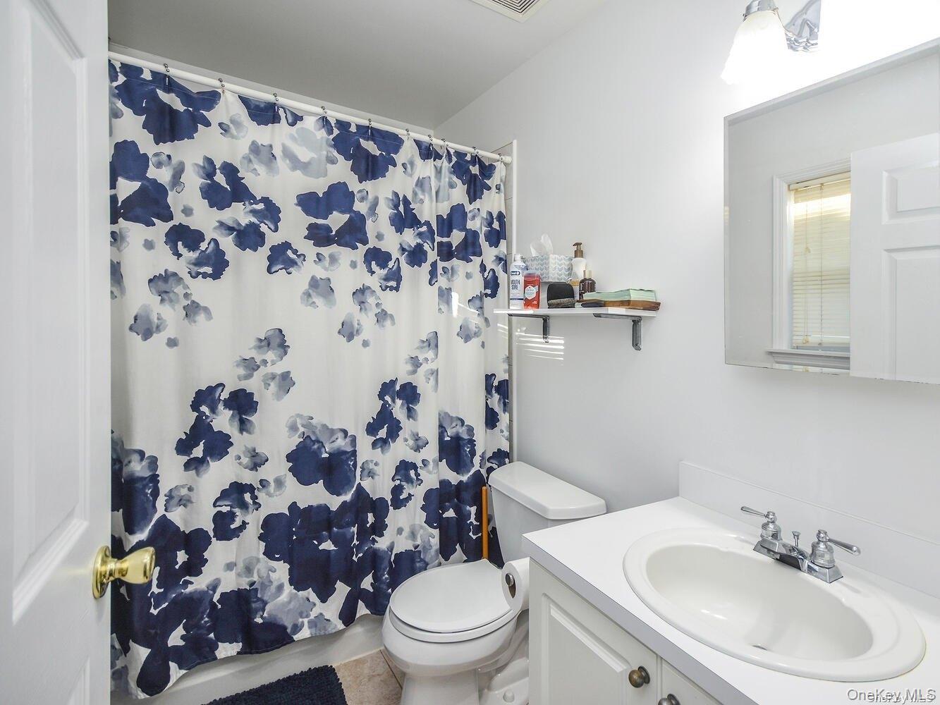 #20 photo, 14 Hillcrest Street, Huntington , NY 11743