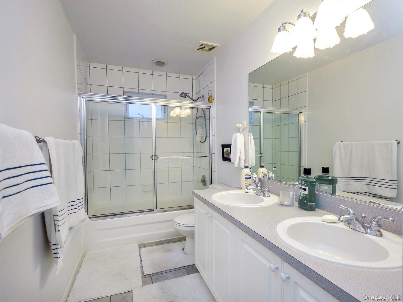 #9 photo, 14 Hillcrest Street, Huntington , NY 11743