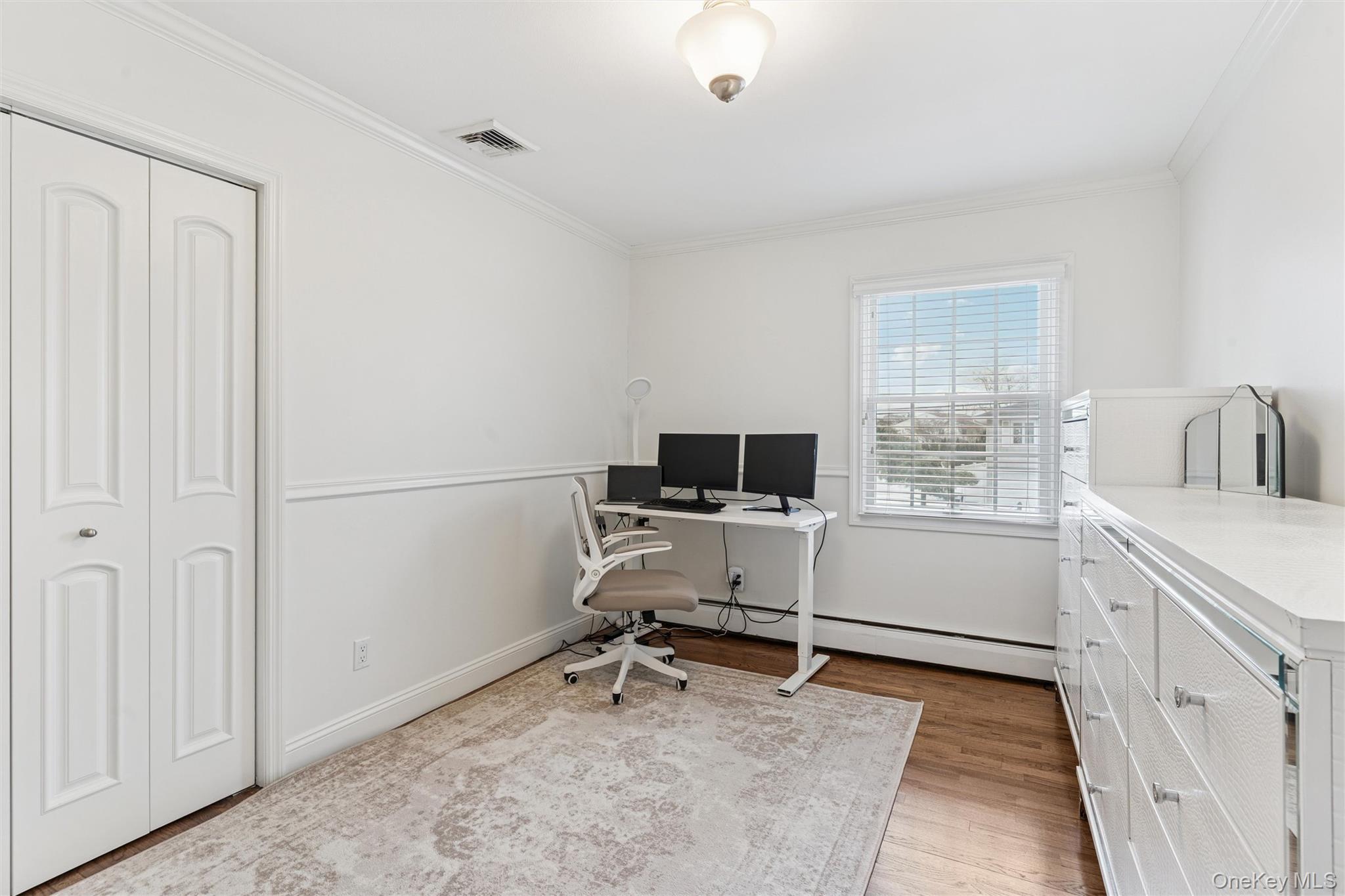 #20 photo, 1827 Glenn Lane, ناسو Merrick , NY 11566