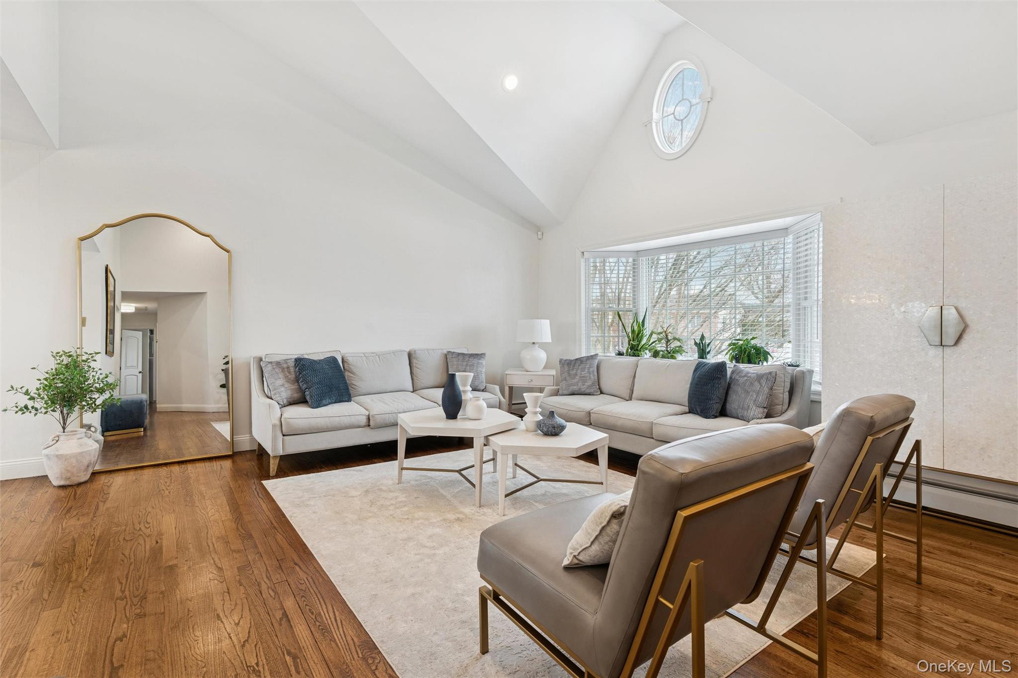 #5 photo, 1827 Glenn Lane, ناسو Merrick , NY 11566