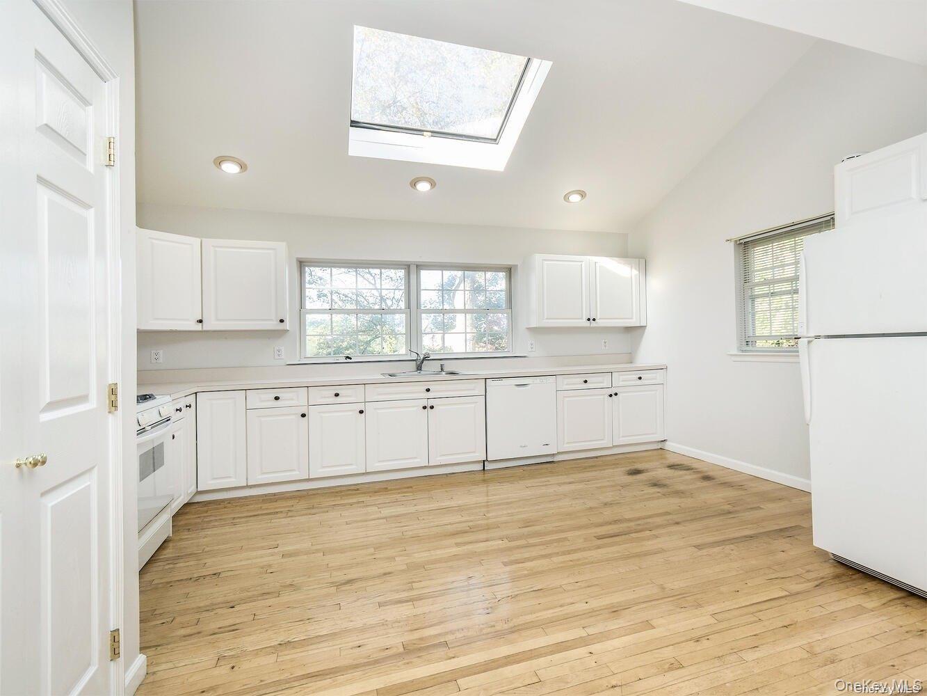 #12 photo, 3 Ale Court, מחוז סאפוק Centerport , NY 11721