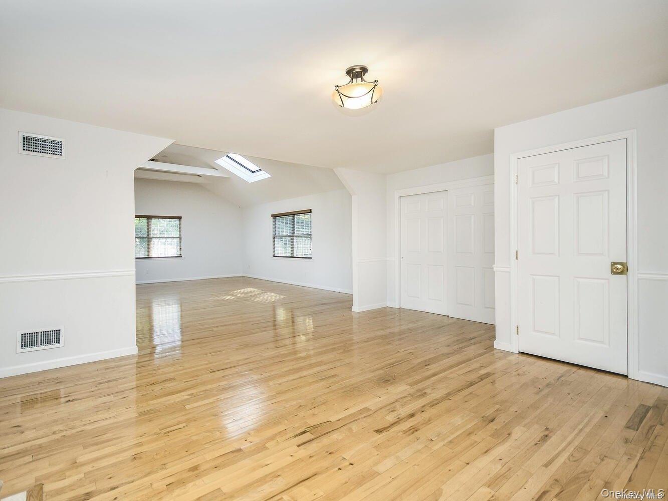 #13 photo, 3 Ale Court, מחוז סאפוק Centerport , NY 11721