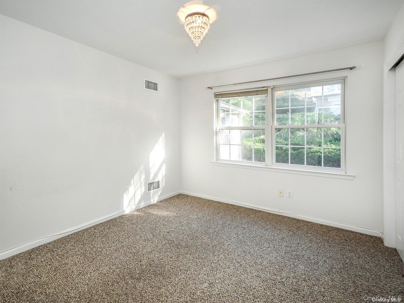 #19 photo, 3 Ale Court, מחוז סאפוק Centerport , NY 11721