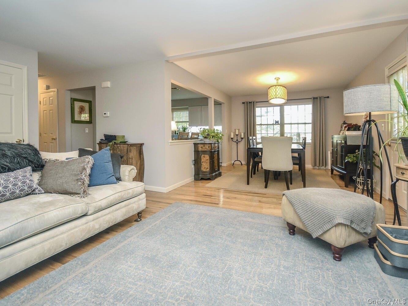 #3 photo, 3 Ale Court, מחוז סאפוק Centerport , NY 11721