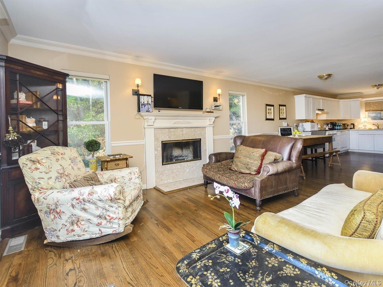 #3 photo, 4 Ale Court, מחוז סאפוק Centerport , NY 11721