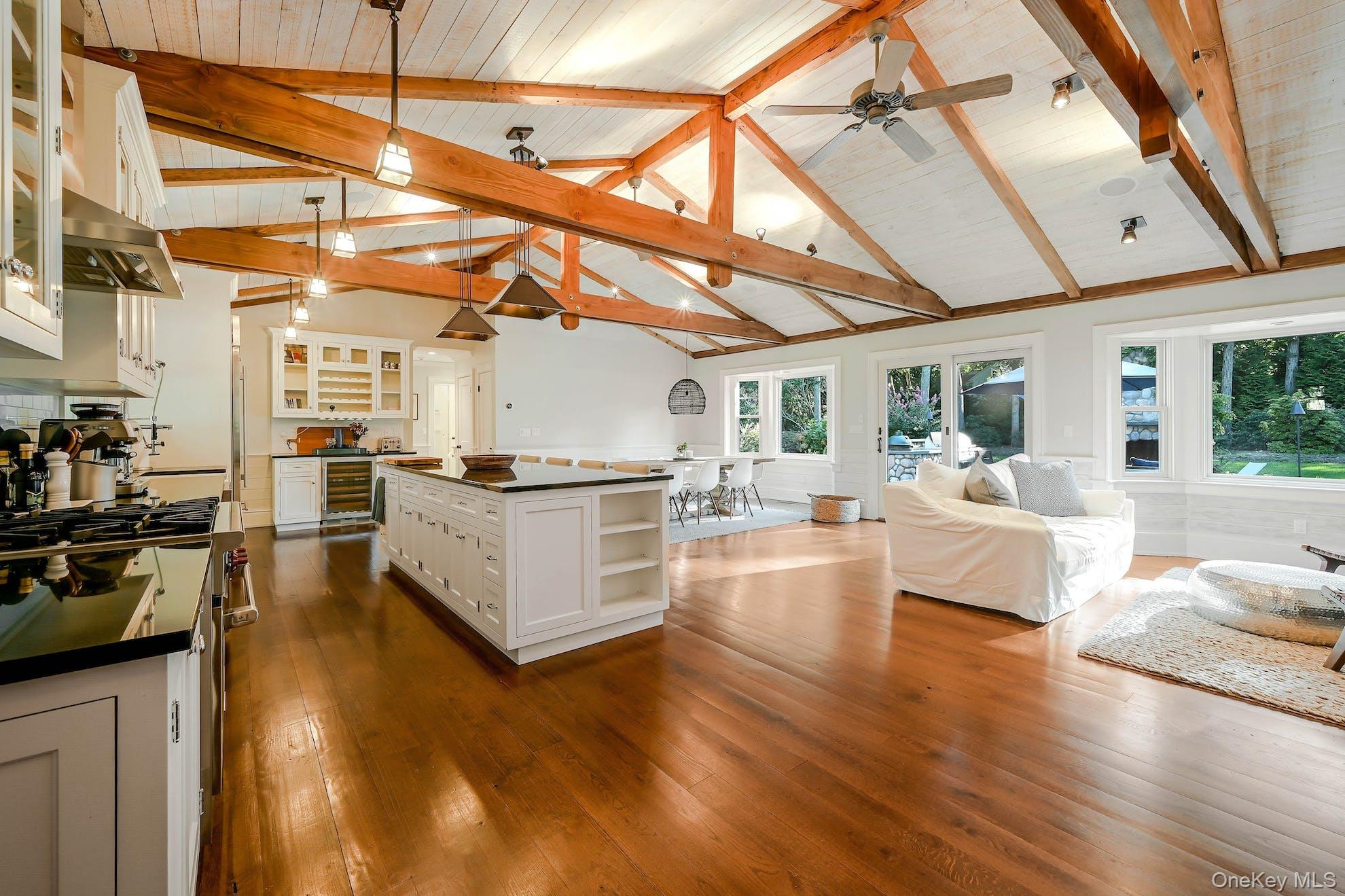 #2 photo, 1600 Pine Tree Road, सफ़ोक काउंटी Cutchogue , NY 11935