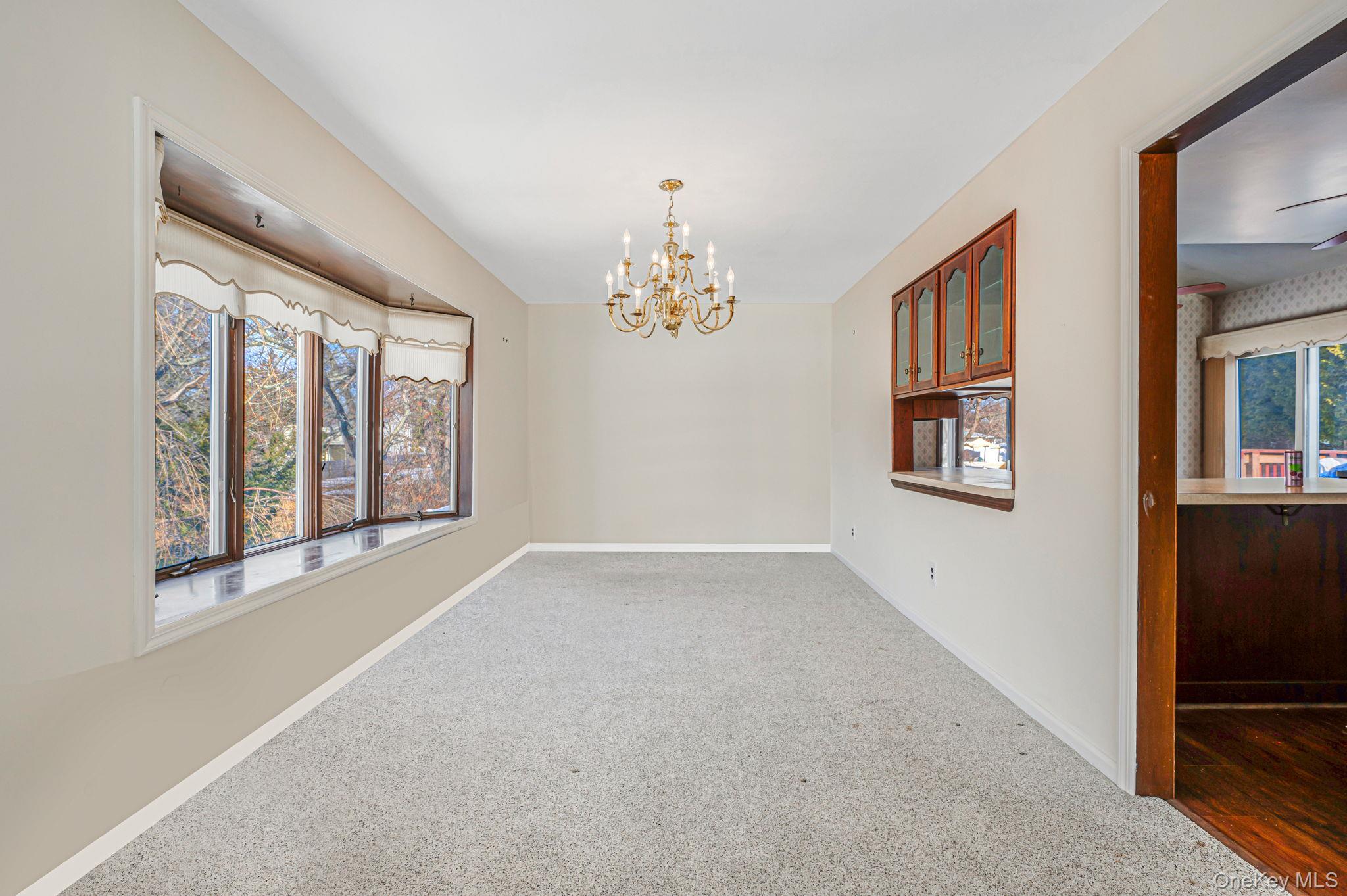 #10 photo, 109 Utica Street, सफ़ोक काउंटी Bay Shore , NY 11706