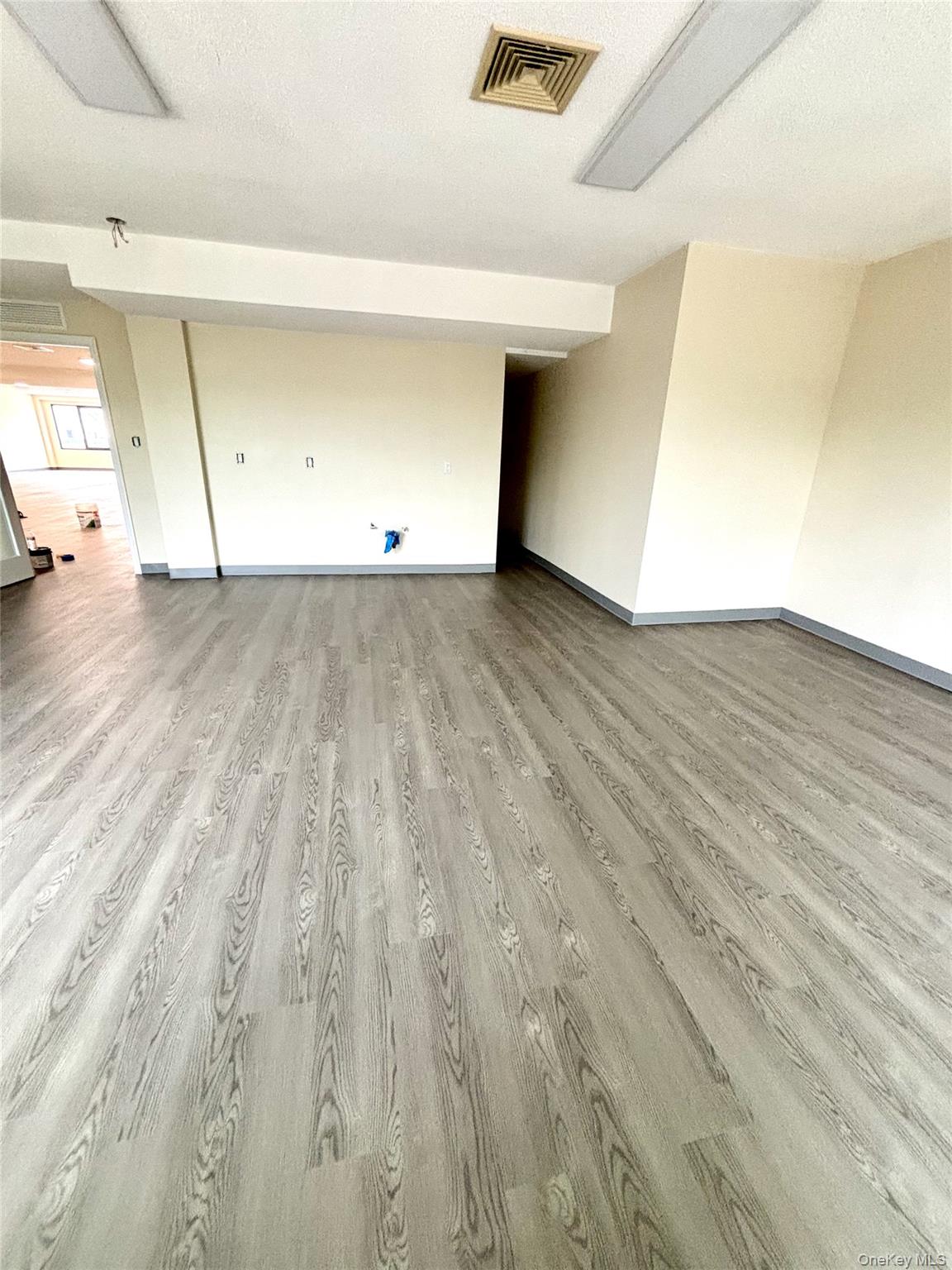 #5 photo, 1961 49th Street, Astoria , NY 11105