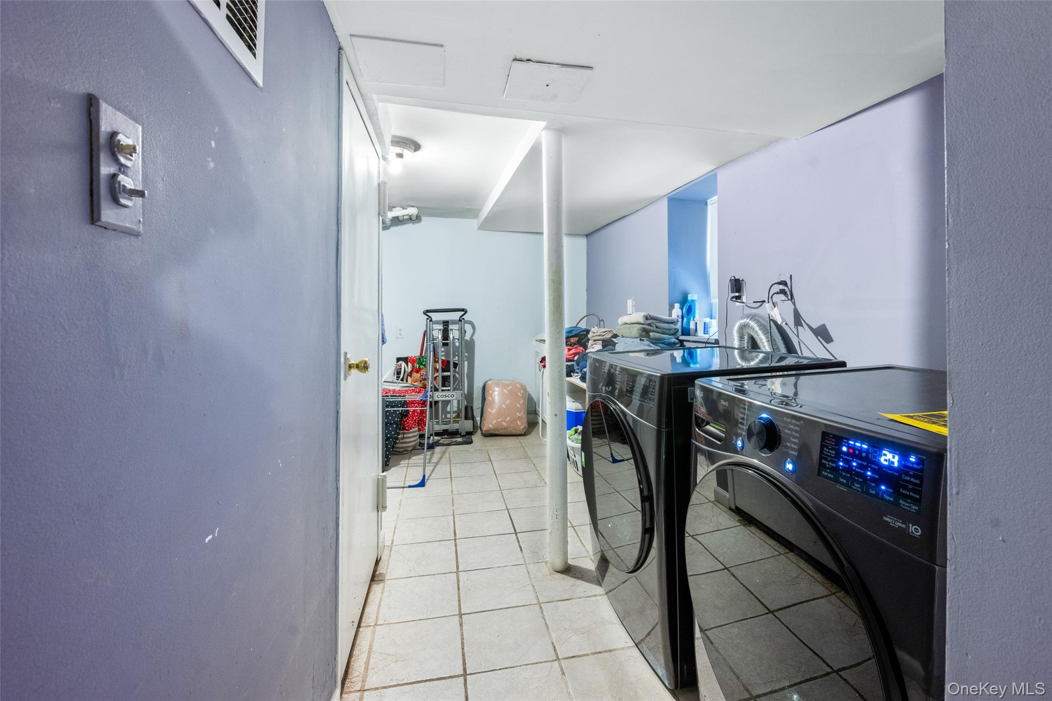 #18 photo, 2565 99th Street, East Elmhurst , NY 11369