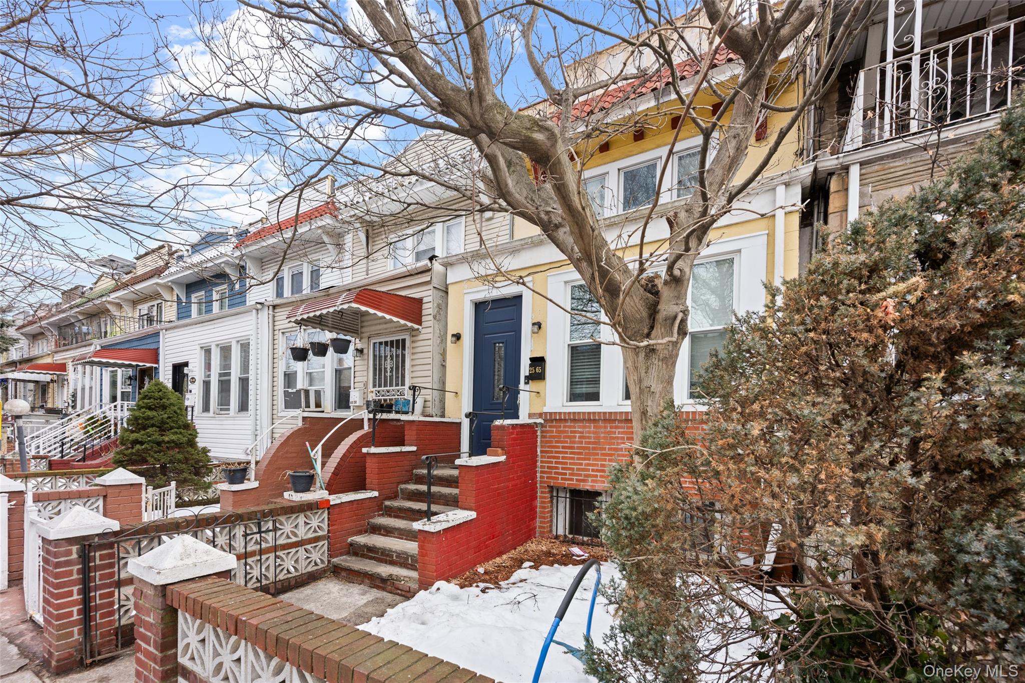 #4 photo, 2565 99th Street, East Elmhurst , NY 11369