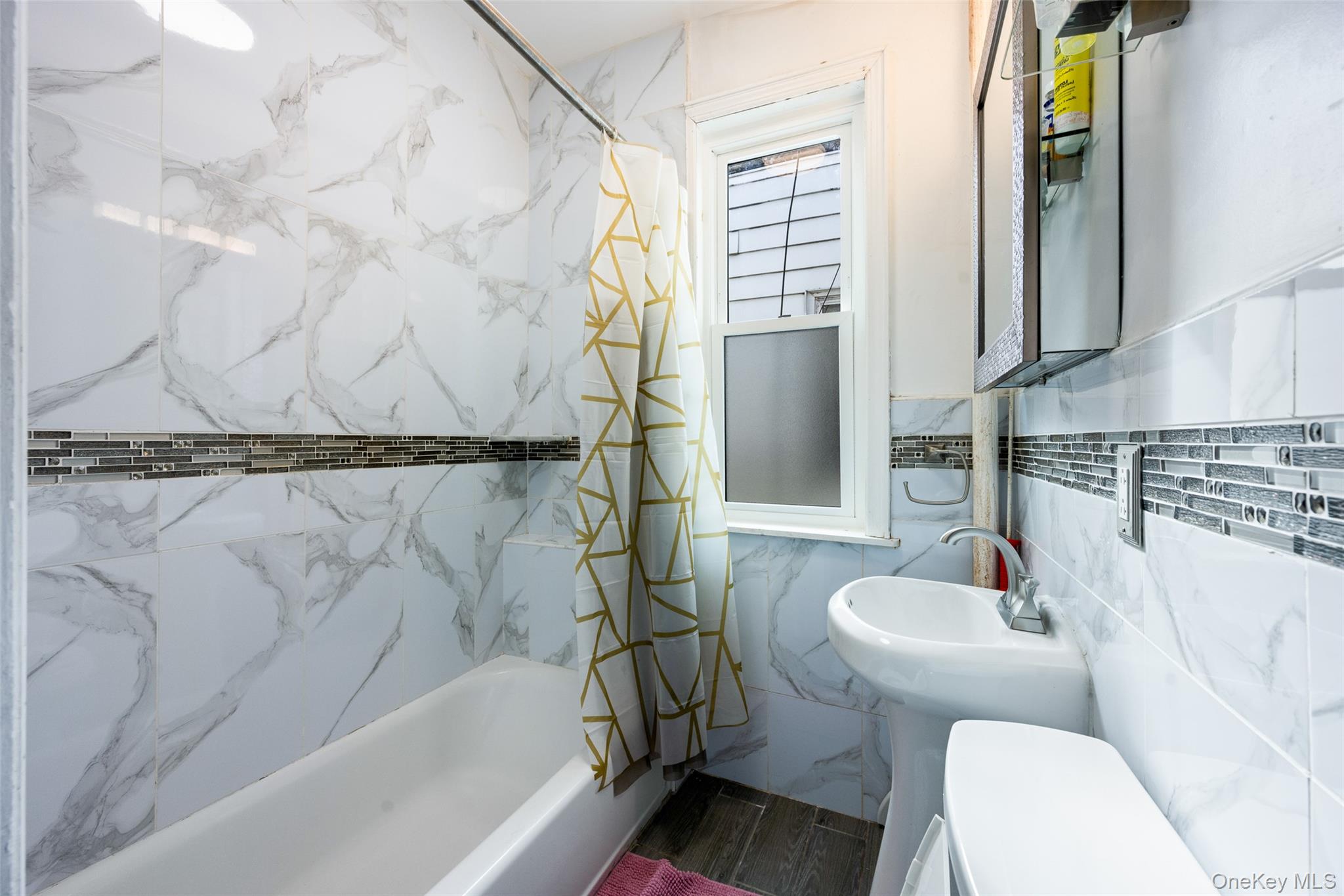 #6 photo, 2565 99th Street, East Elmhurst , NY 11369