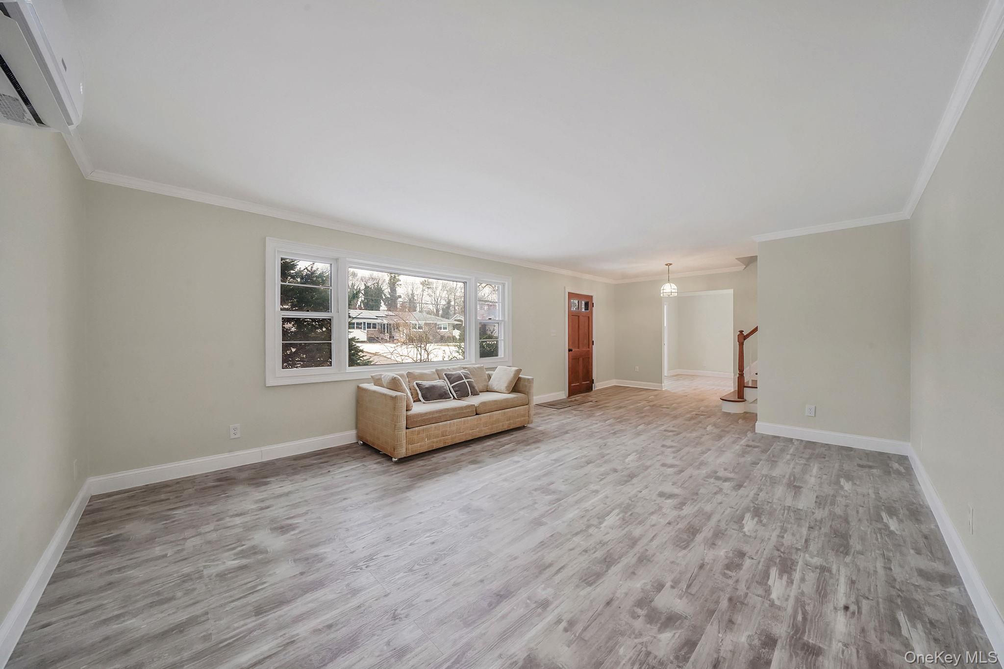 #6 photo, 62 Howard Street, Patchogue , NY 11772