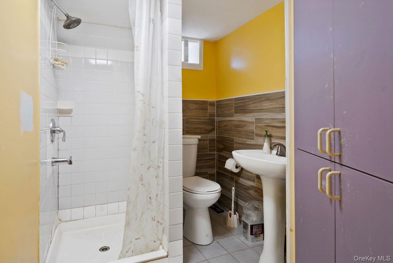 #9 photo, 147-42 Hoover Ave, Briarwood , NY 11435