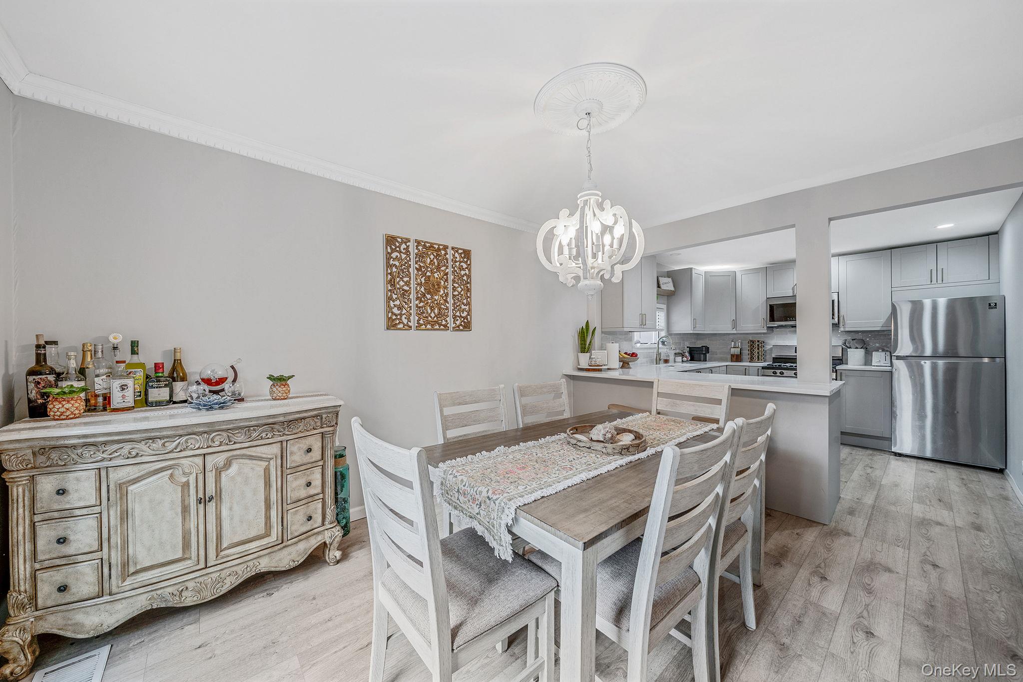 #10 photo, 126 Wauwepex Trail, Ridge , NY 11961