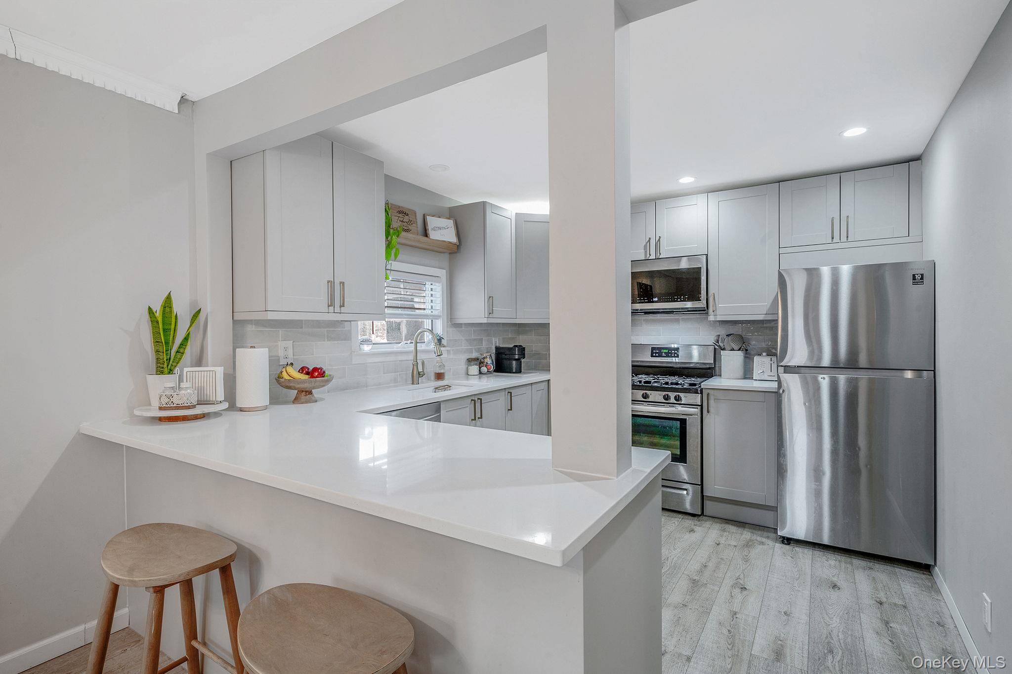 #7 photo, 126 Wauwepex Trail, Ridge , NY 11961