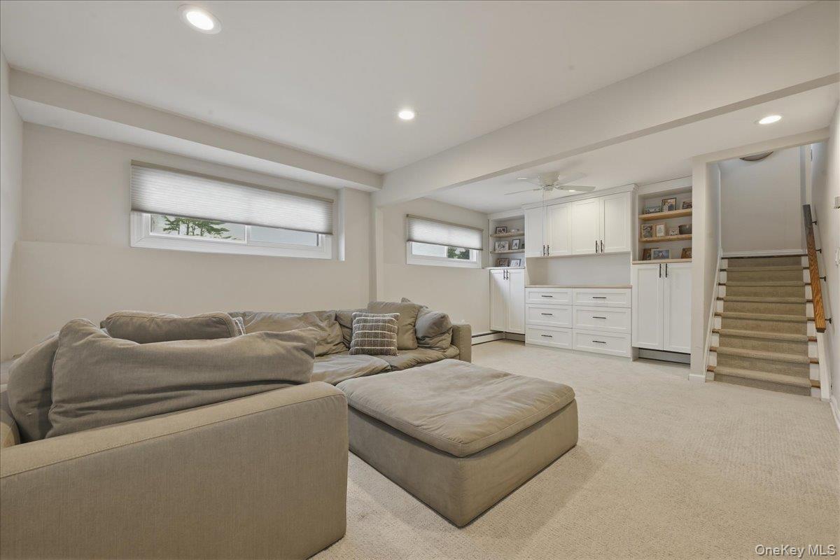 #16 photo, 3984 Arthur Avenue, Seaford , NY 11783