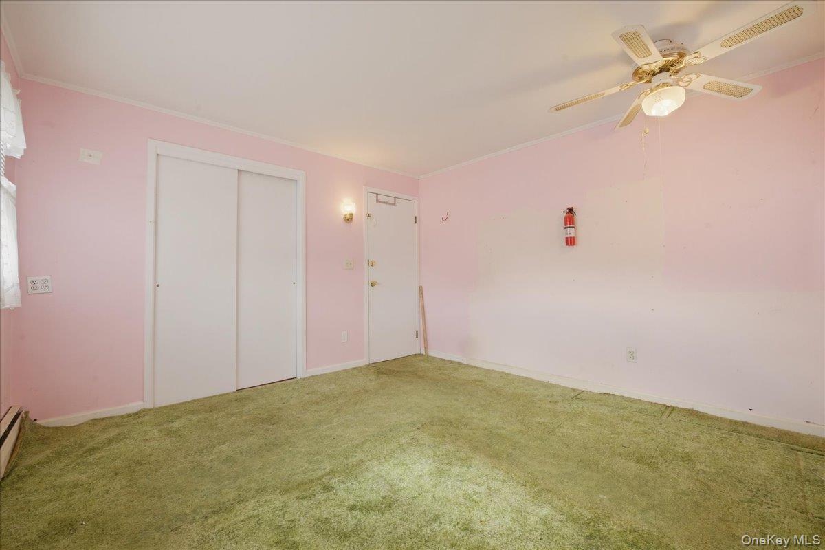 #17 photo, 24 Crag Lane, 롱 아일랜드 Levittown , NY 11756