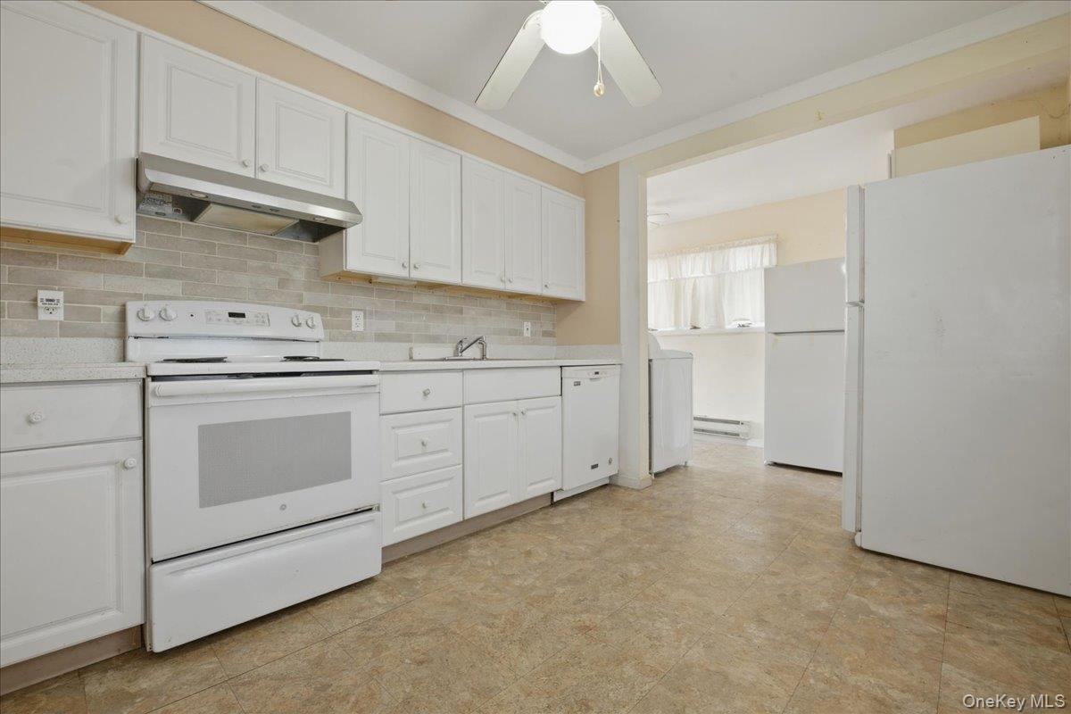 #8 photo, 24 Crag Lane, 롱 아일랜드 Levittown , NY 11756