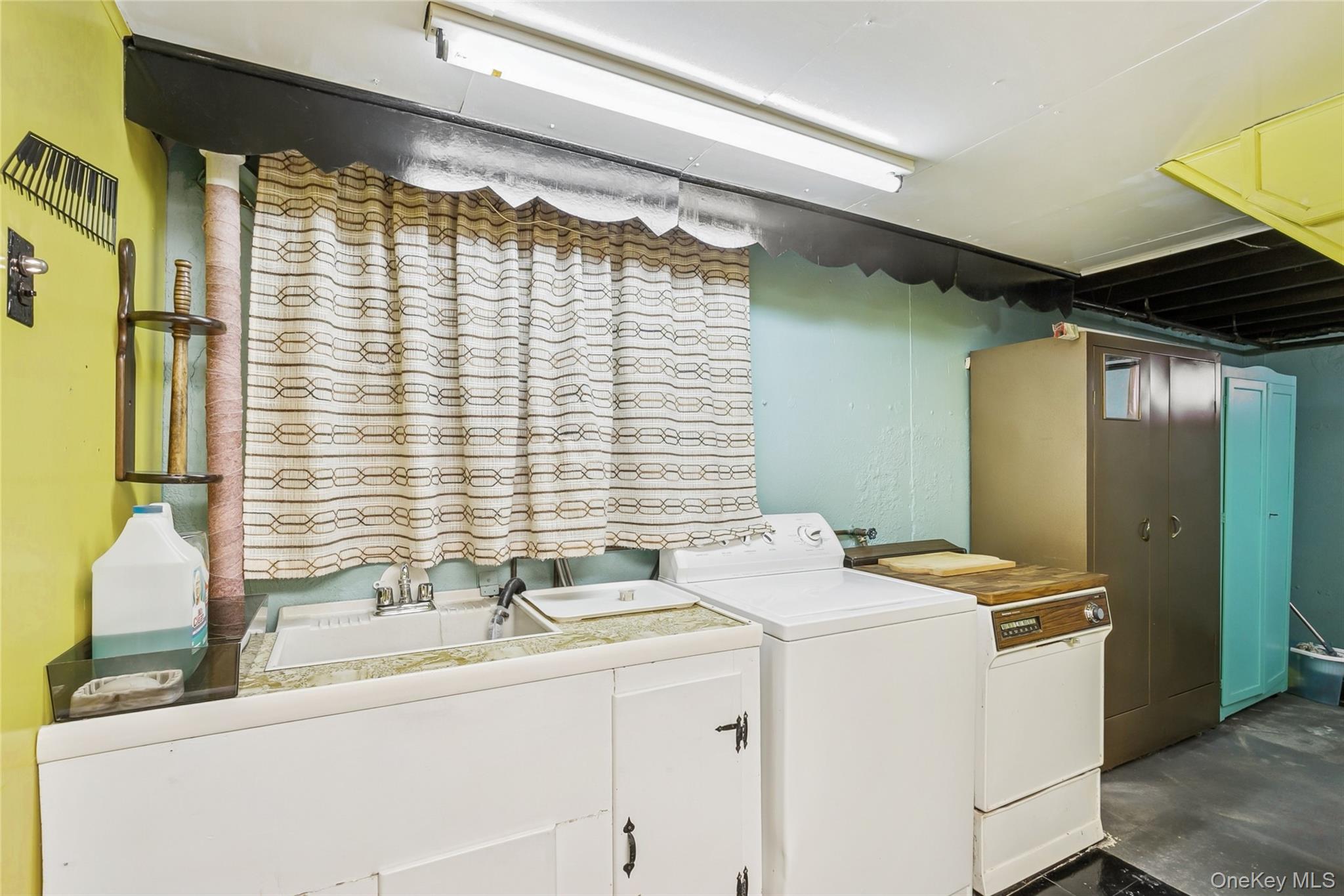 #19 photo, 8 Carlton Place, מחוז נסאו Hicksville , NY 11801