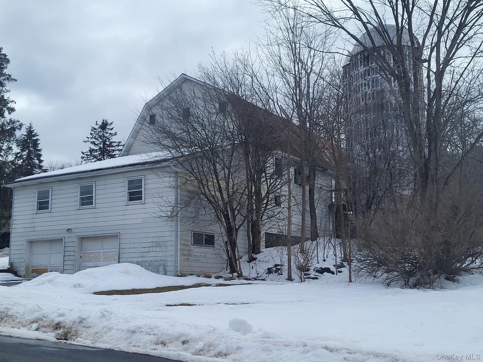 #7 photo, 2 Imperial Park, Chester , NY 10918