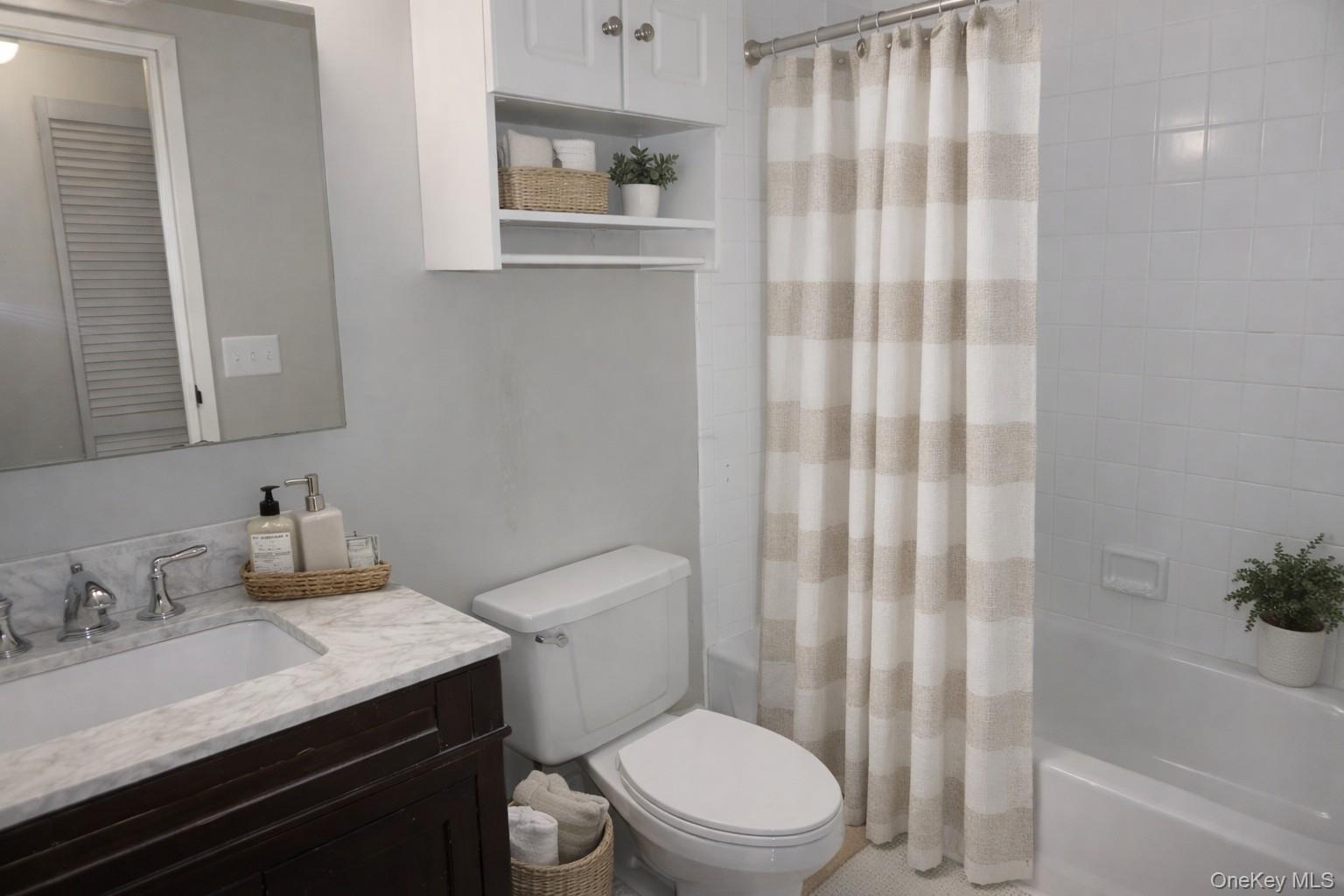 #10 photo, 777 N Macquesten Parkway, Fleetwood , NY 10552