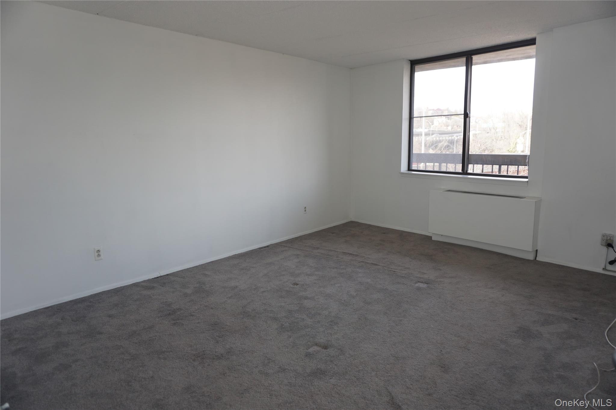 #13 photo, 777 N Macquesten Parkway, Fleetwood , NY 10552