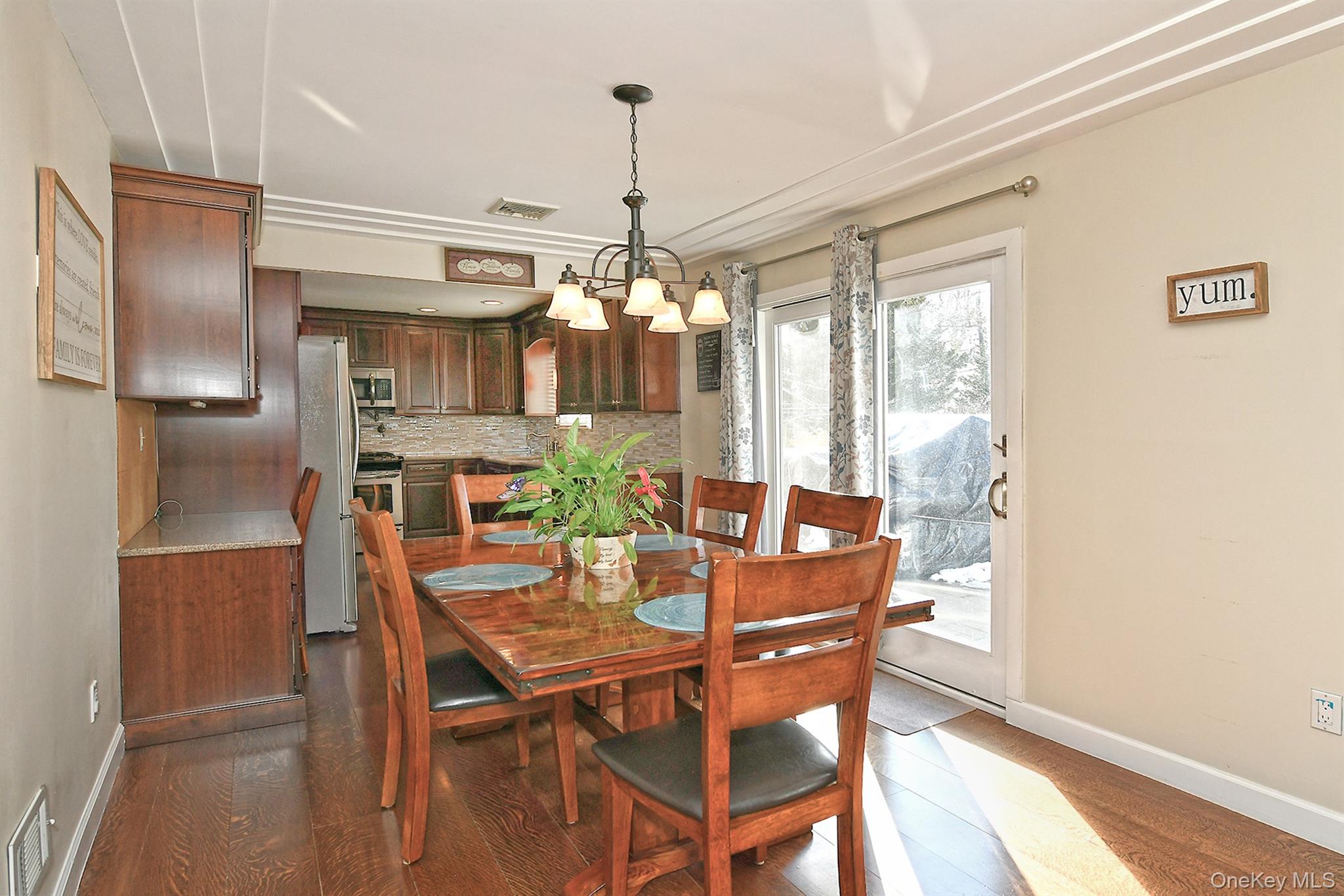 #18 photo, 44 Corsa Street, Dix Hills , NY 11746