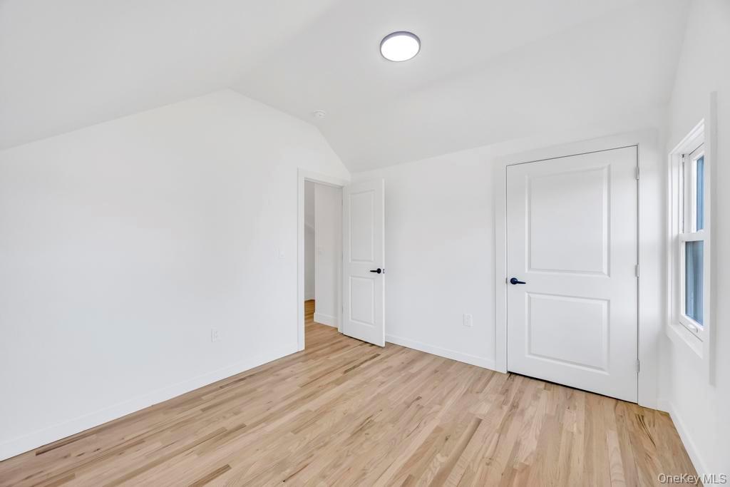 #17 photo, 195 Brook Street, Oakdale , NY 11769