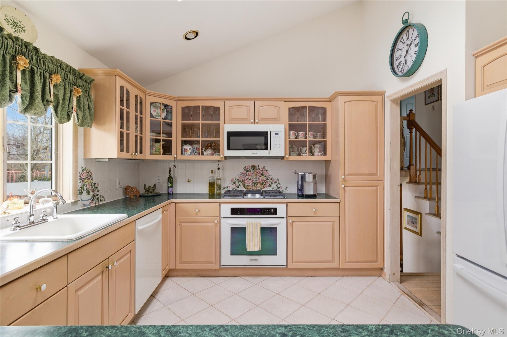 #10 photo, 138 Washington Street, Farmingdale , NY 11735