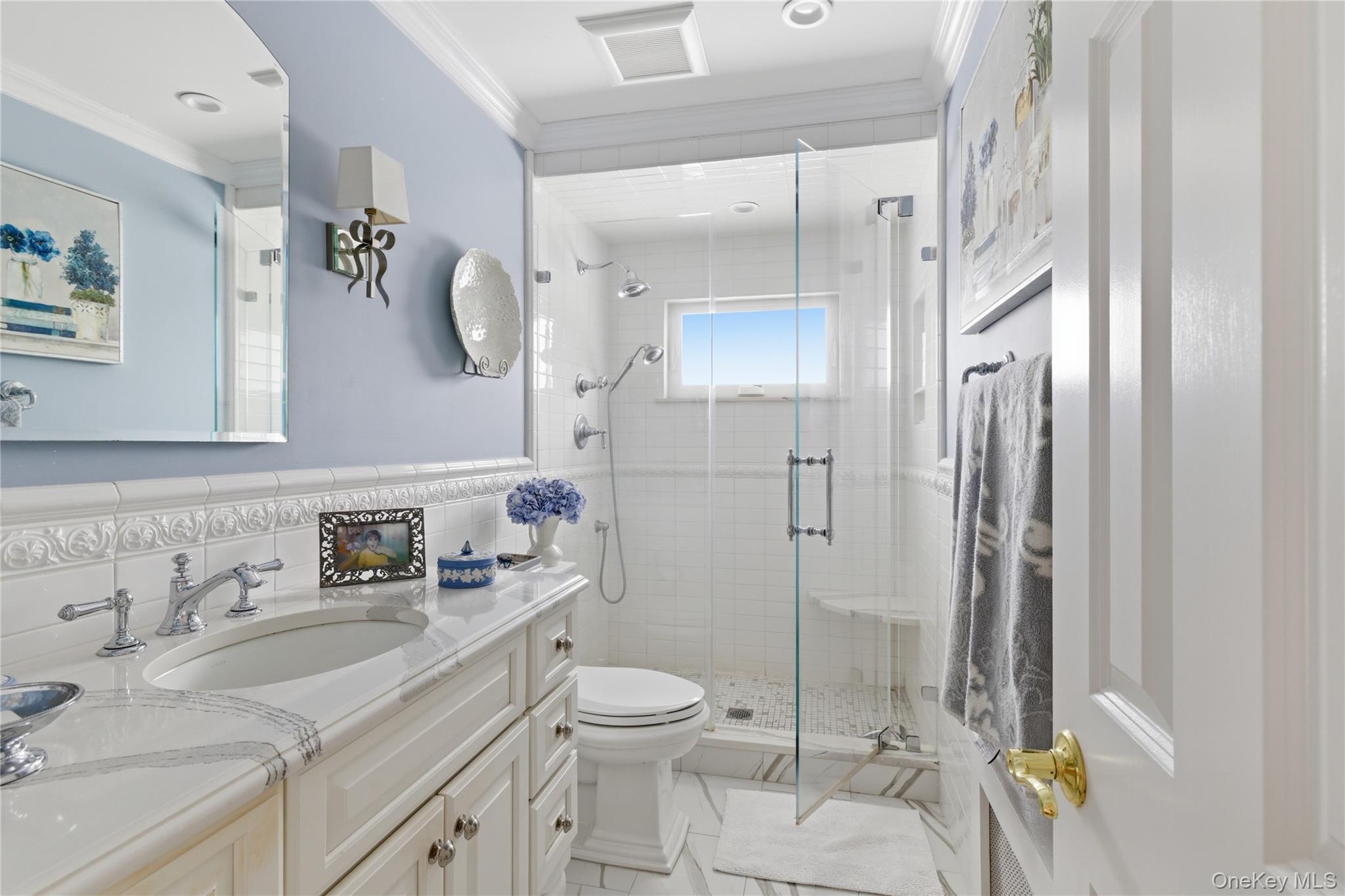 #14 photo, 138 Washington Street, Farmingdale , NY 11735