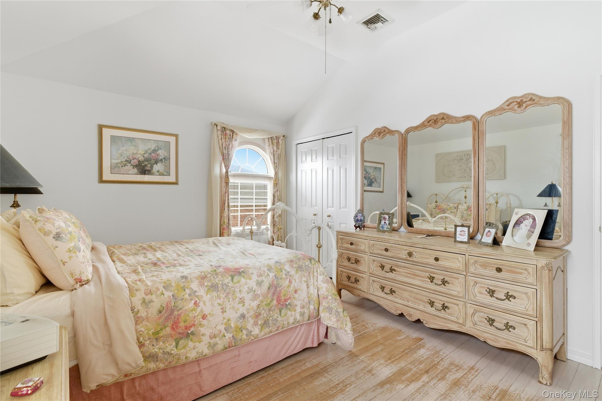 #16 photo, 138 Washington Street, Farmingdale , NY 11735