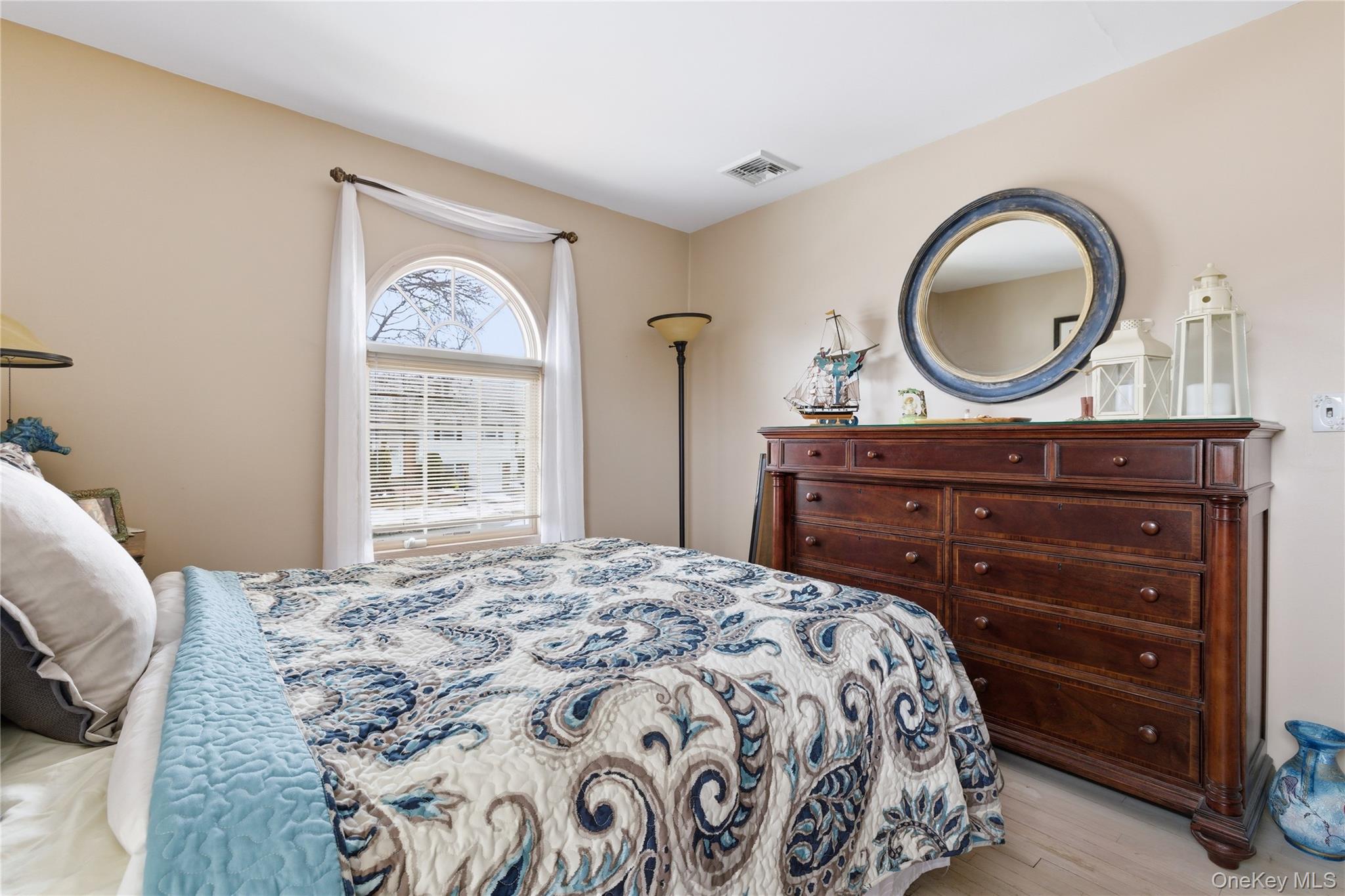 #18 photo, 138 Washington Street, Farmingdale , NY 11735