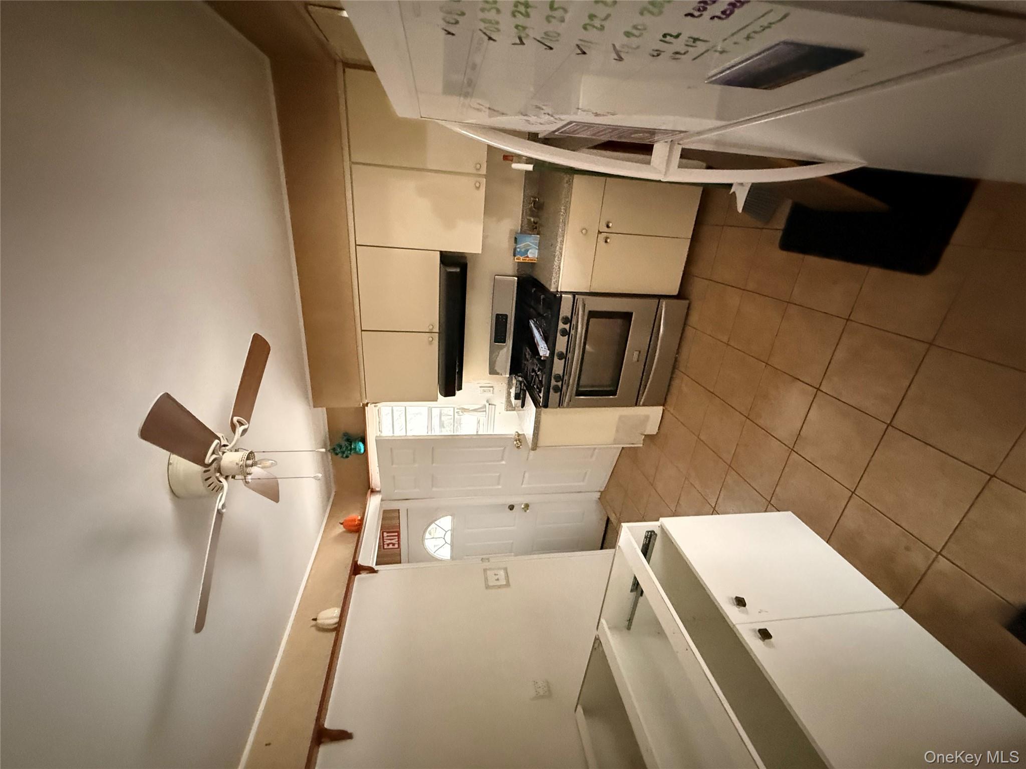 #6 photo, 46 elmira, מחוז נסאו Hicksville , NY 11801