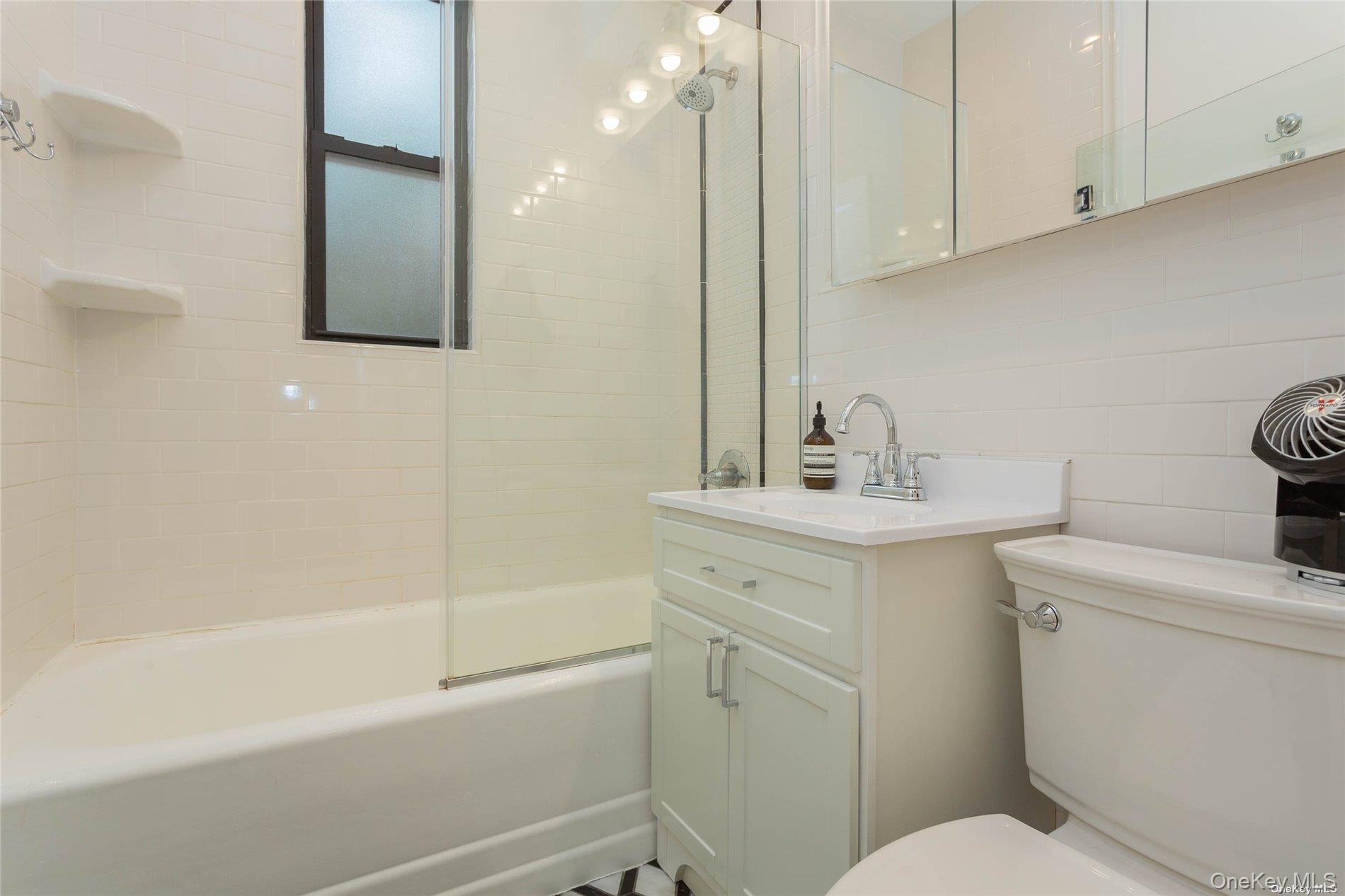 #16 photo, 167-10 Crocheron Avenue, Flushing , NY 11358