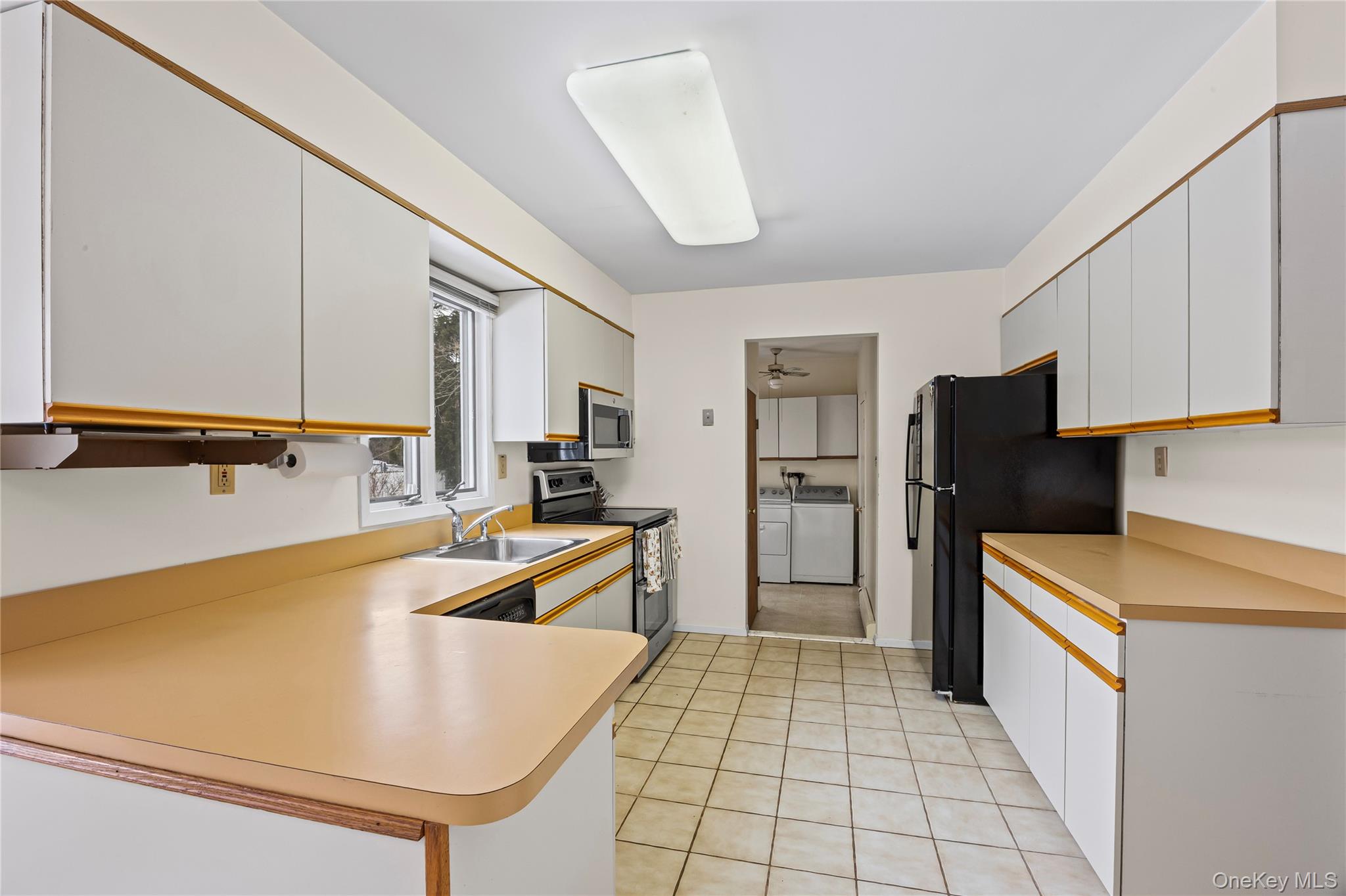 #13 photo, 6 23rd Street, East Setauket , NY 11733