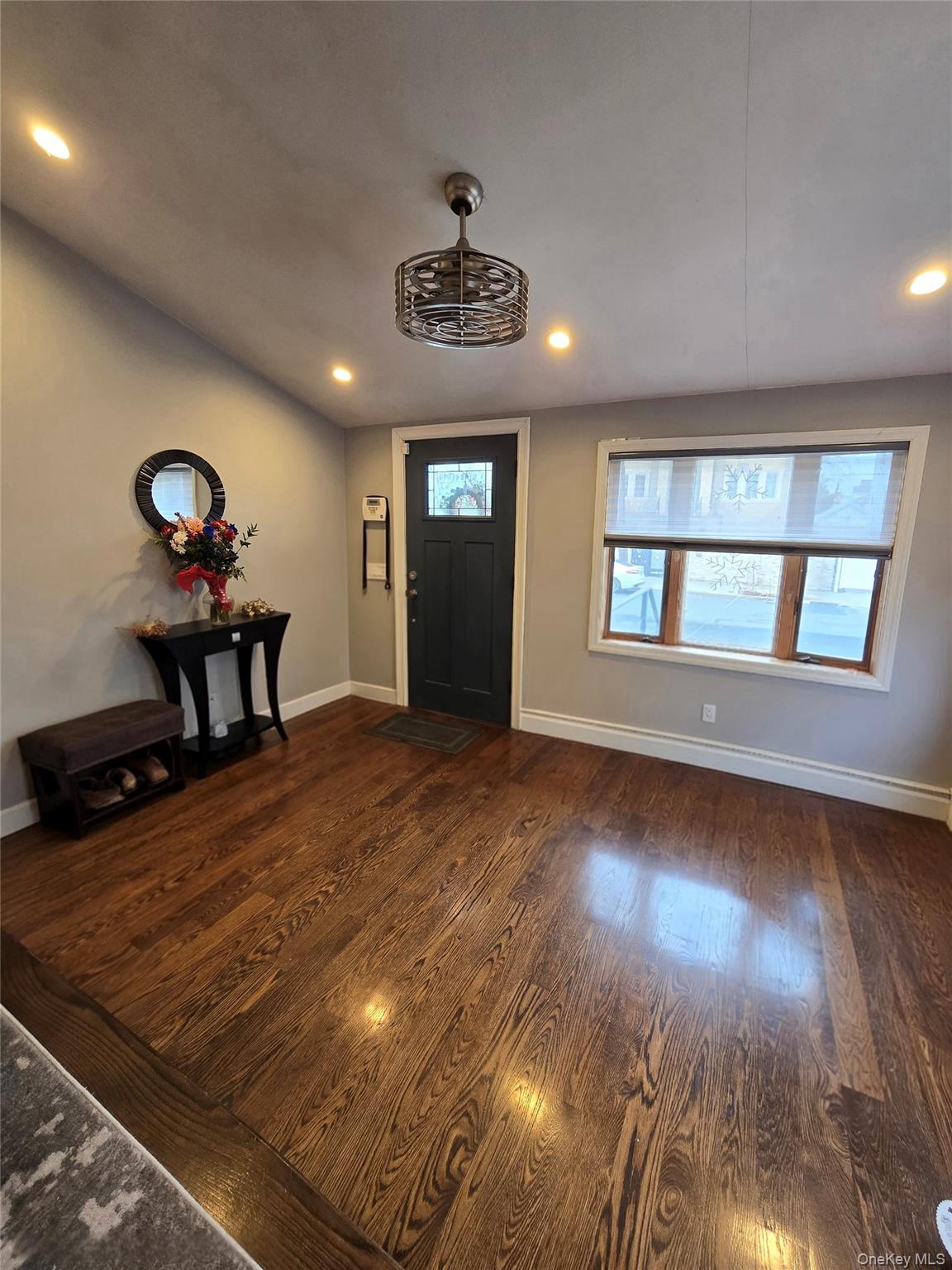 #2 photo, 98-08 164th Avenue, קווינס Howard Beach , NY 11414