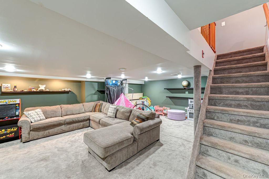 #14 photo, 4 Hollyberry Road, 长岛 Plainview , NY 11803