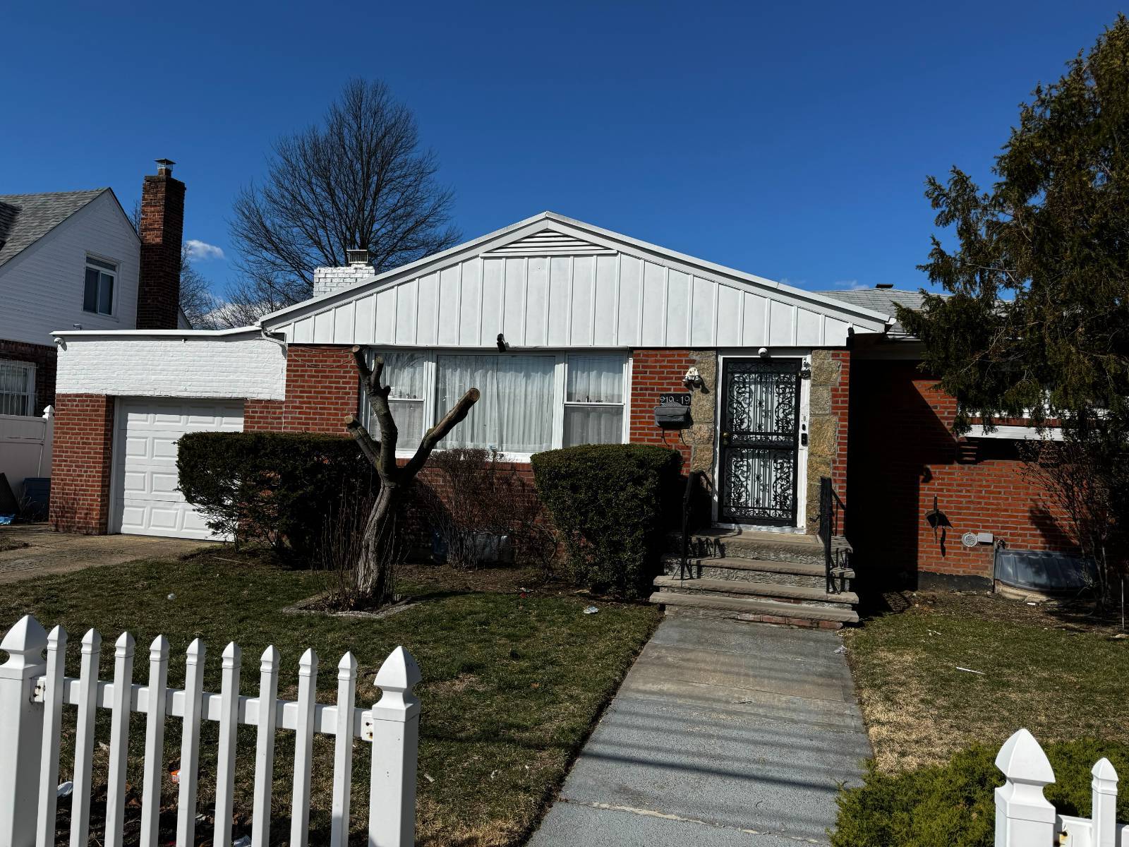 #1 photo, 219-19 112th Road, 皇后區 Queens Village , NY 11429