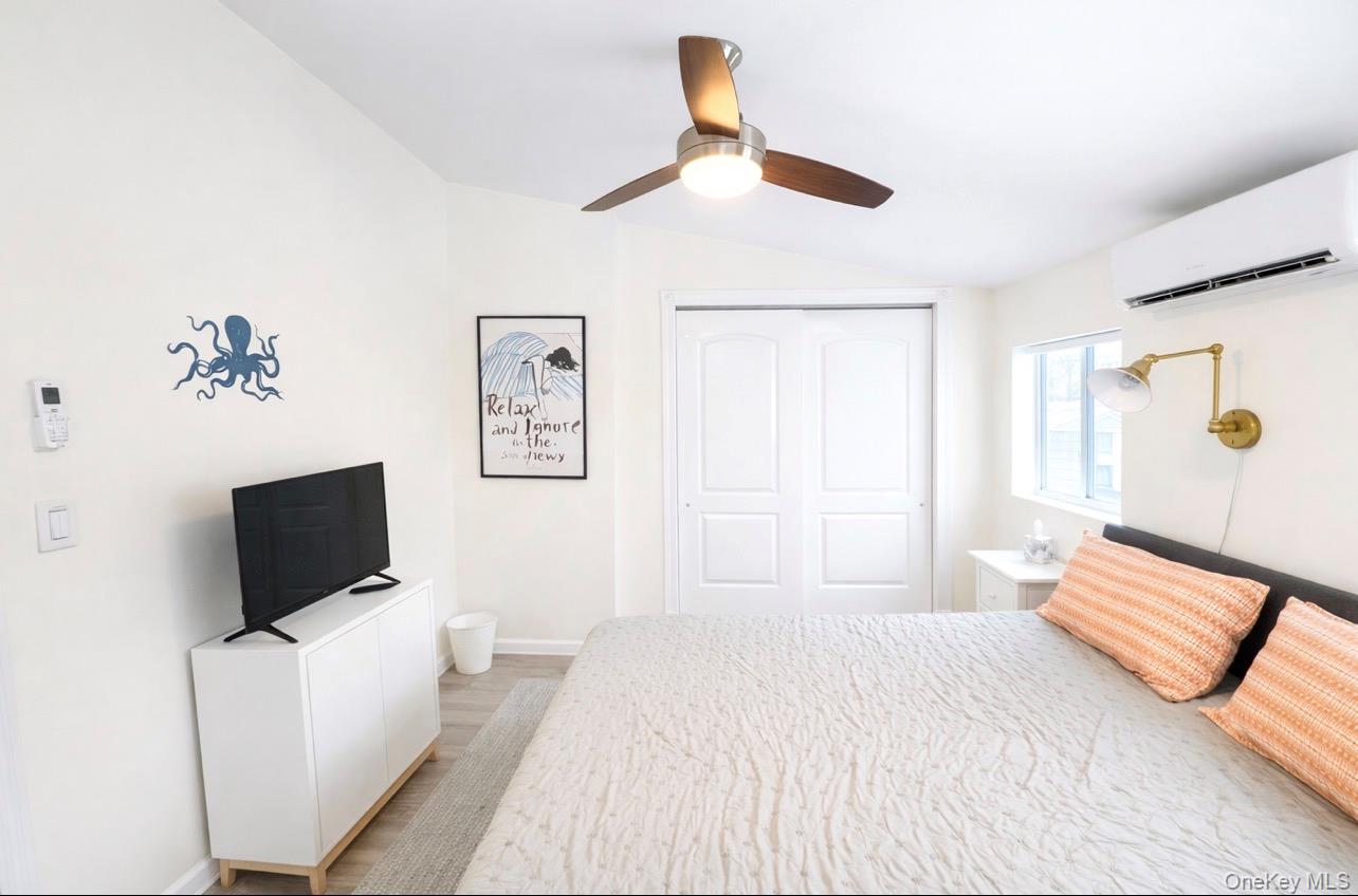 #13 photo, 24 Anchor Path, Baiting Hollow , NY 11933