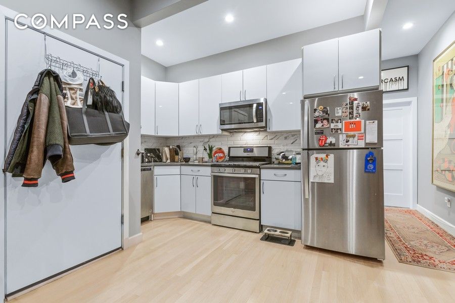 #4 photo, 106 B Nassau Avenue, Бруклин ‖ Greenpoint , NY 11222