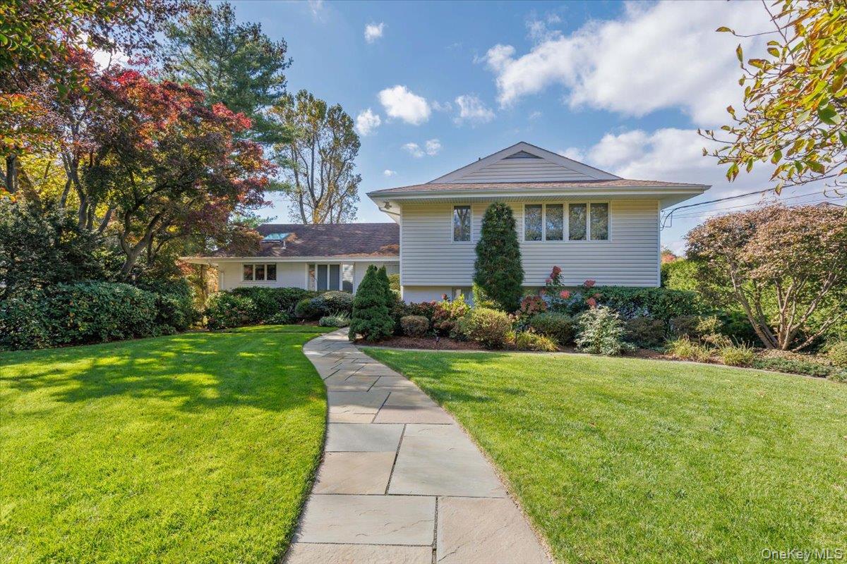 #20 photo, 34 Lakeshore Drive, Eastchester , NY 10709