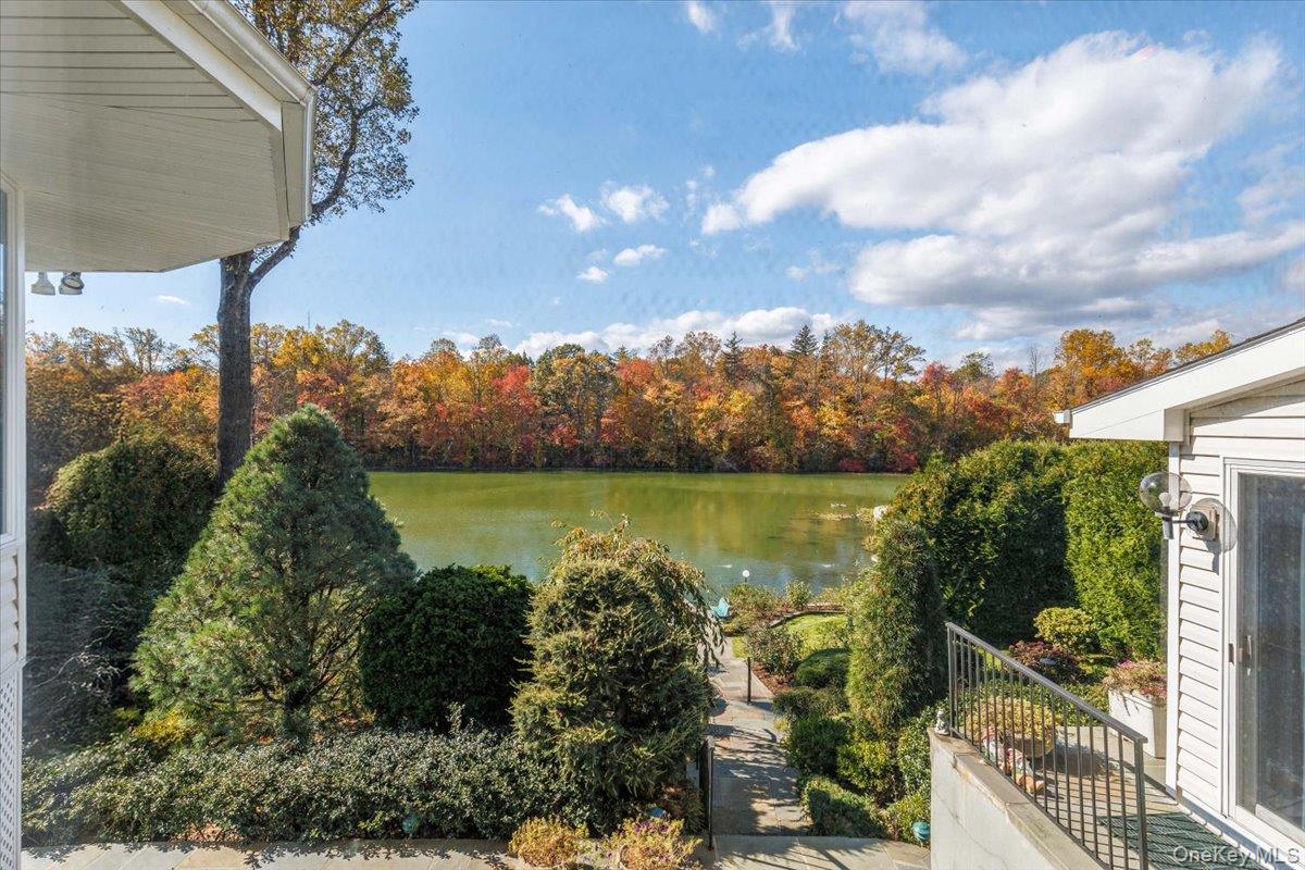 #6 photo, 34 Lakeshore Drive, Eastchester , NY 10709