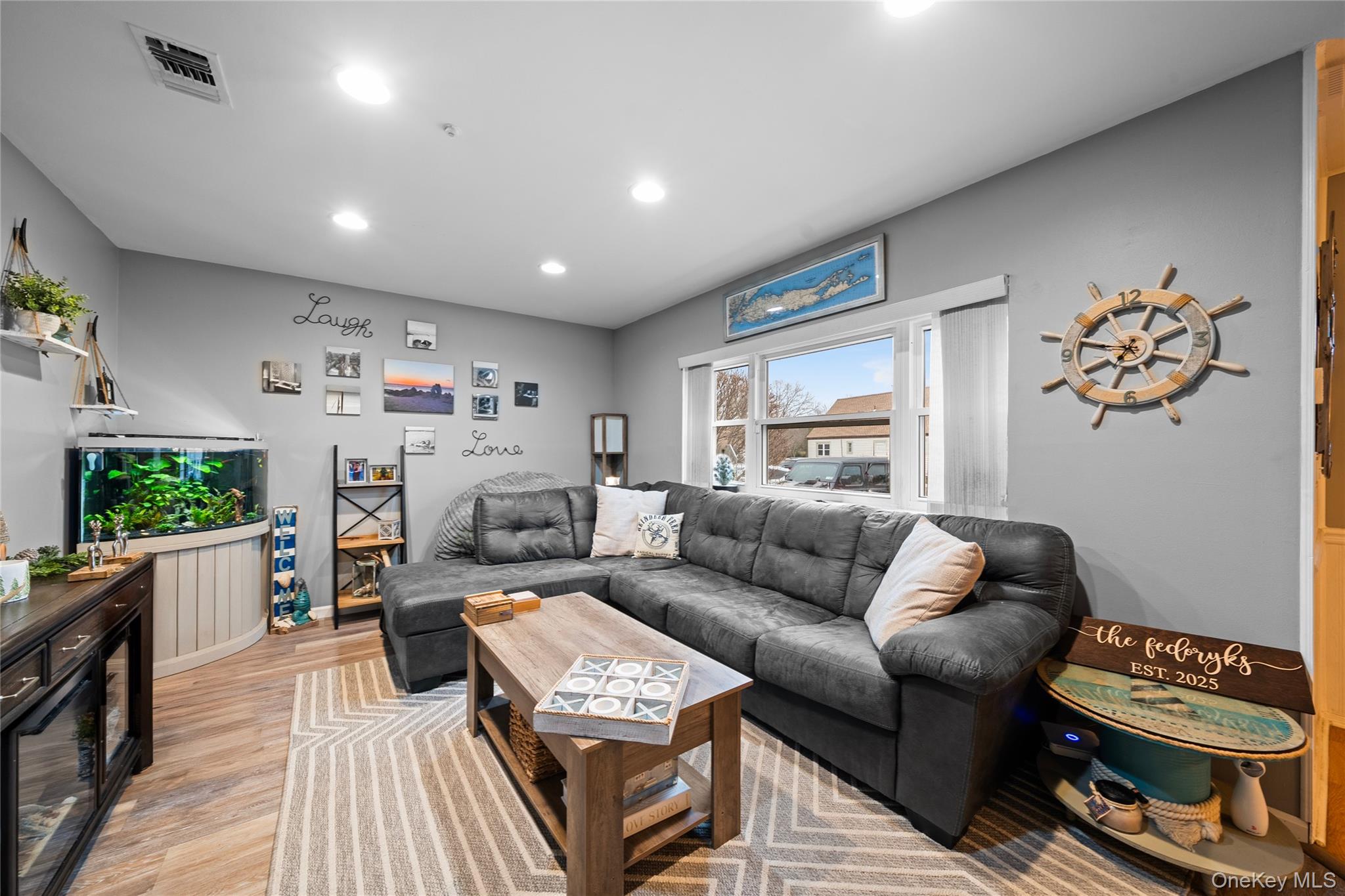 #6 photo, 617 Lake Court, Middle Island , NY 11953