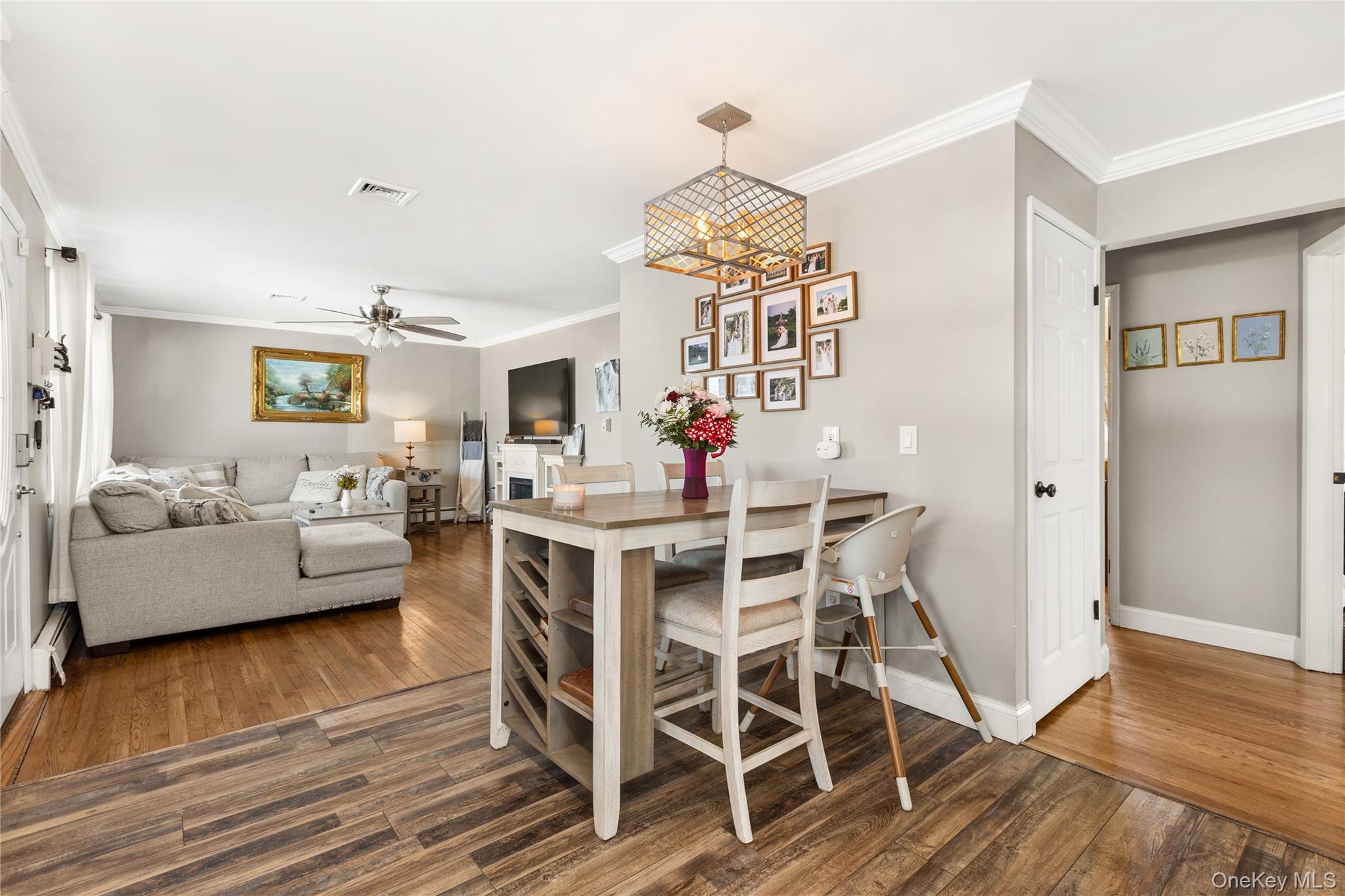 #11 photo, 85 Cotter Street, 롱 아일랜드 West Islip , NY 11795