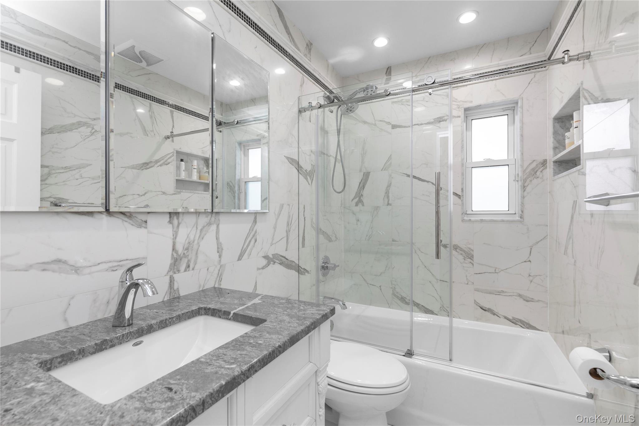 #10 photo, 24616 Cullman Avenue, كوينز Little Neck , NY 11362