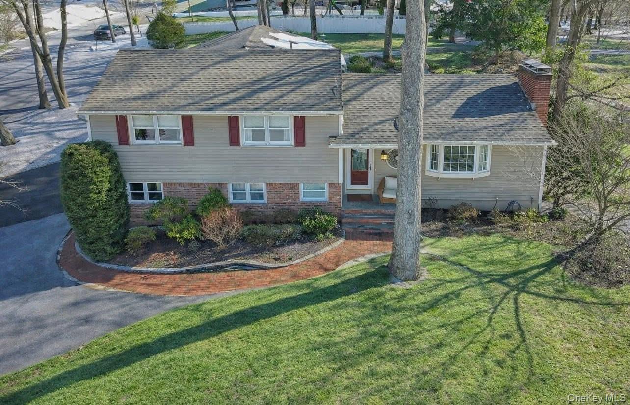 #1 photo, 2 Montana Place, Huntington Station , NY 11746